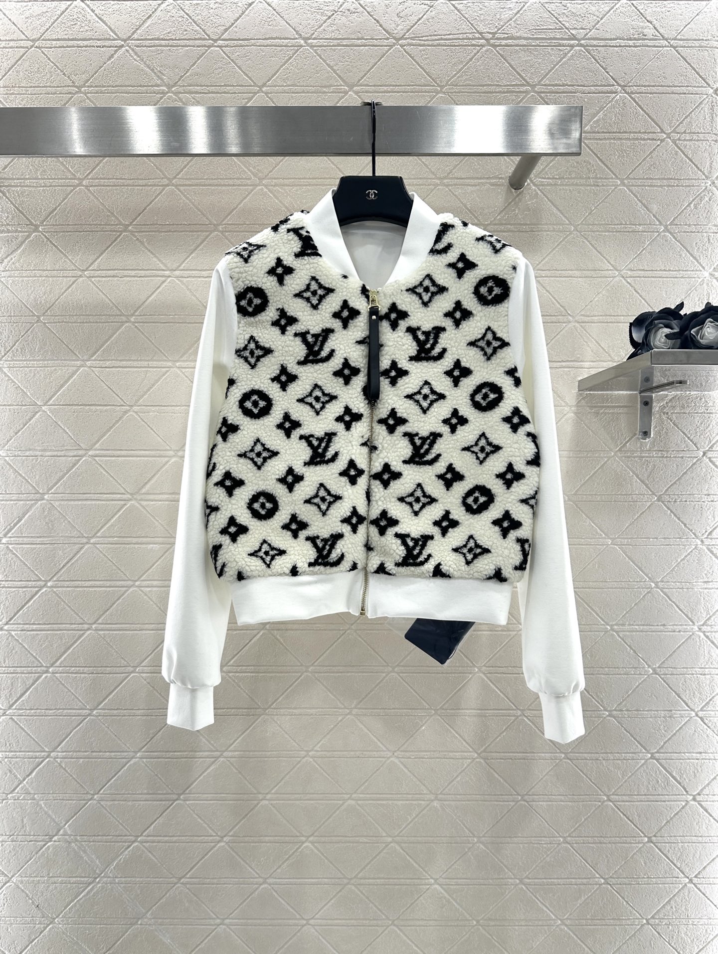 ♥Louis Vuitto*♥2025新品上架 拼接泰迪羊羔毛外套定制YB斜纹空气棉➕羊羔毛材质，柔软亲