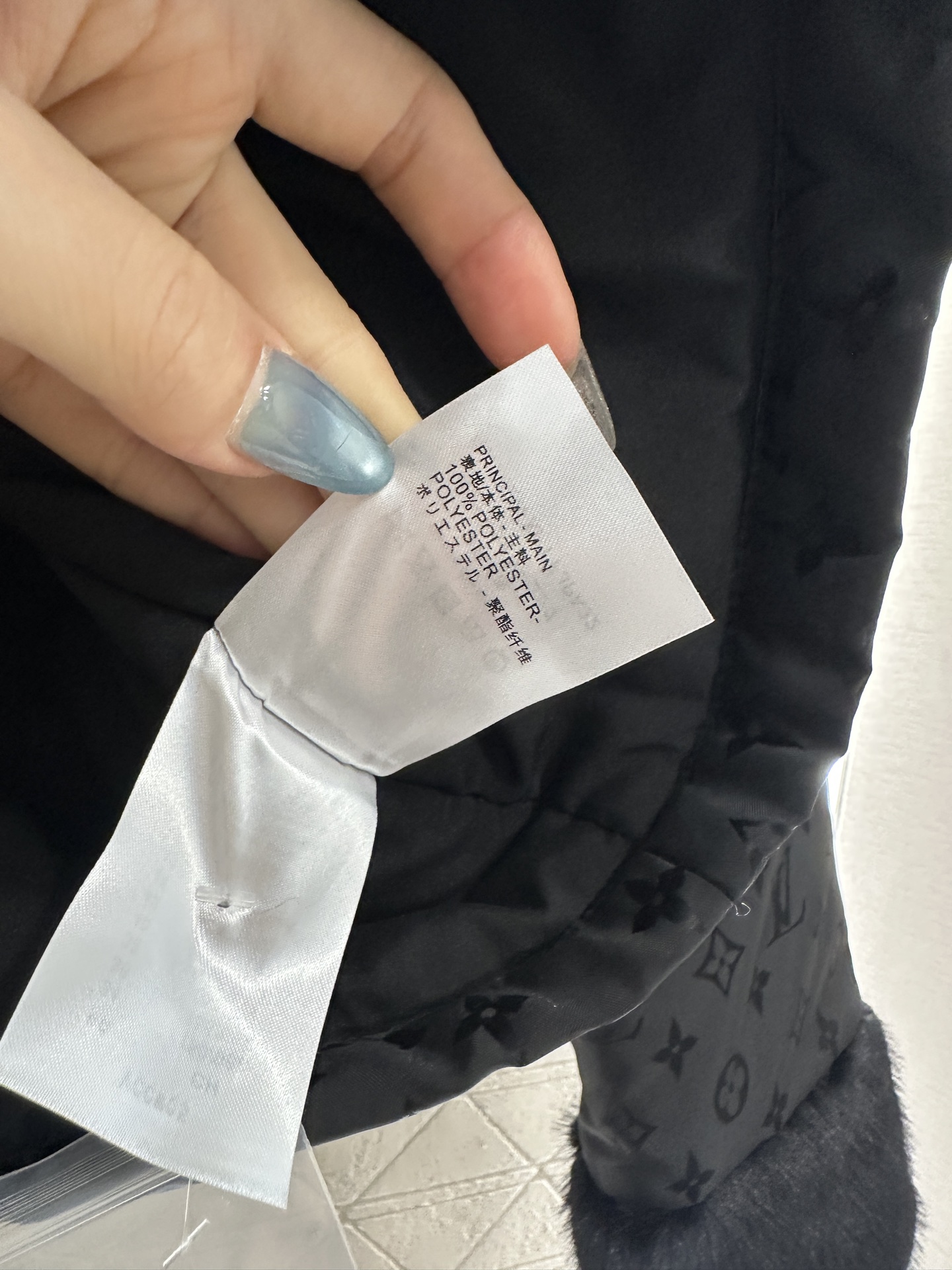 ♥Louis Vuitto*♥2025新品上架 翻领拉链皮毛拼接棉服定制YB防风防水提花尼龙材质，羽绒棉