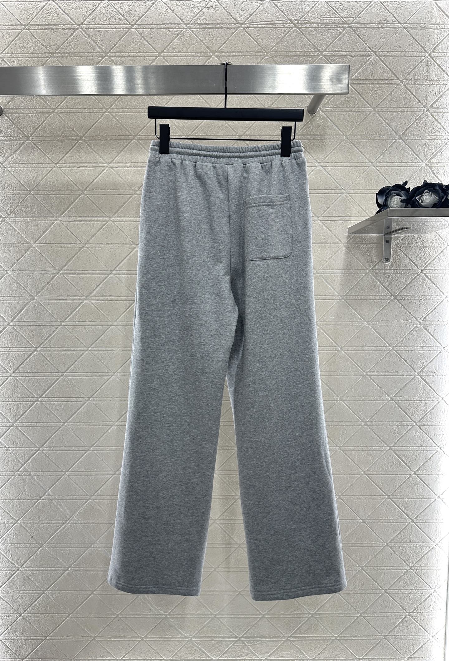 ♥Prad*♥2025新品上架 拼接格纹卫衣长裤套装定制YB斜纹全棉材质，质感细腻，舒适好穿，圆领卫衣长