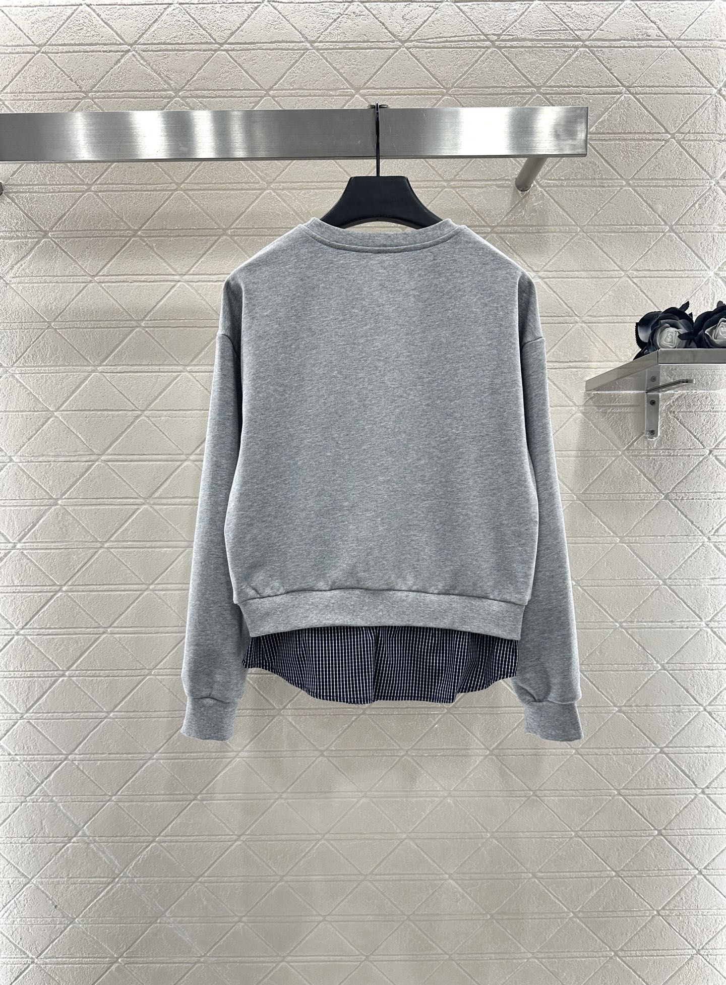 ♥Prad*♥2025新品上架 拼接格纹卫衣长裤套装定制YB斜纹全棉材质，质感细腻，舒适好穿，圆领卫衣长