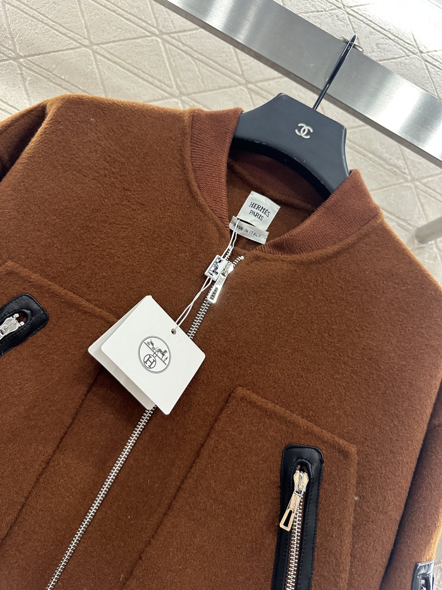 ♥Herme*♥2025新品上架 立领长款大衣定制YB百分百羊毛材质，手工双面尼制作，细腻亲肤，质感十足