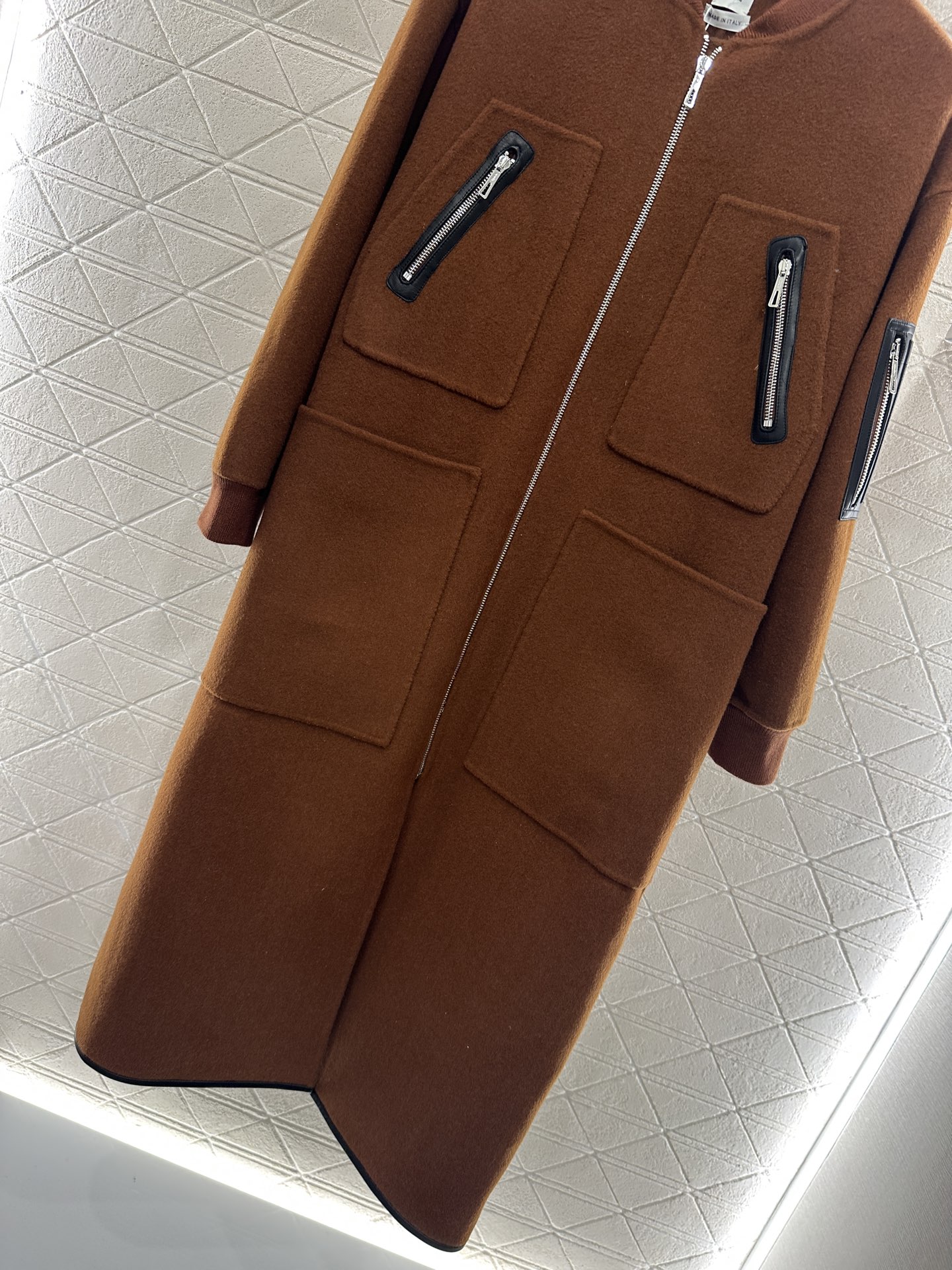 ♥Herme*♥2025新品上架 立领长款大衣定制YB百分百羊毛材质，手工双面尼制作，细腻亲肤，质感十足