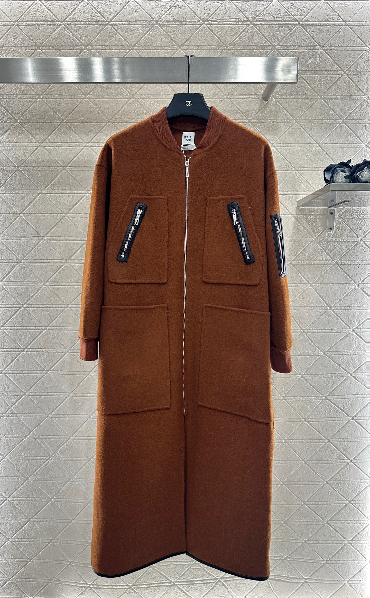 ♥Herme*♥2025新品上架 立领长款大衣定制YB百分百羊毛材质，手工双面尼制作，细腻亲肤，质感十足