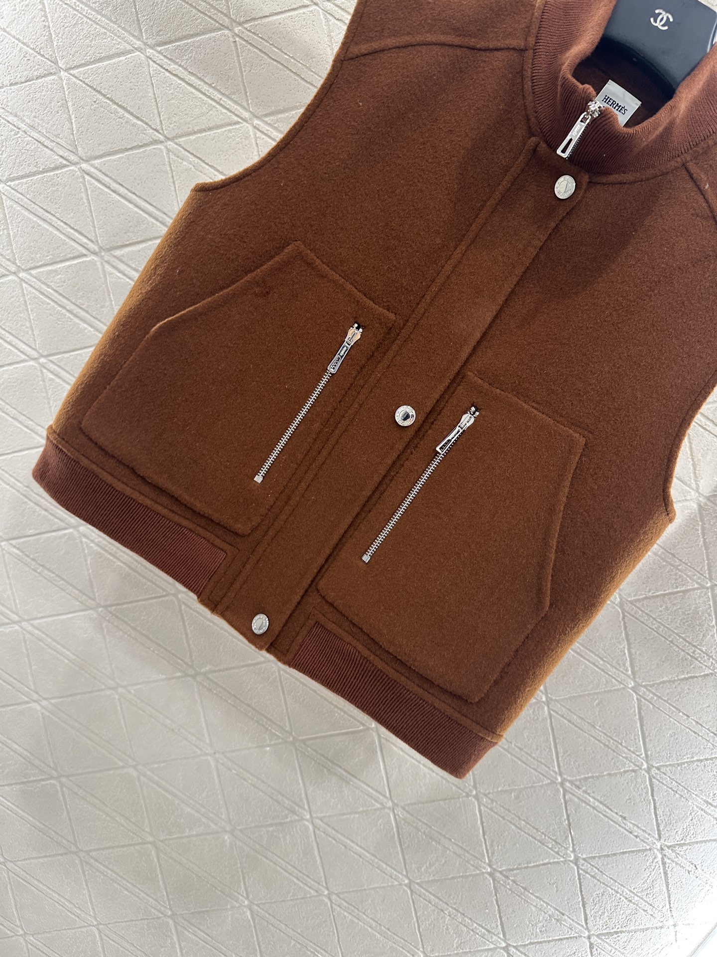 ♥Herme*♥2025新品上架 立领双面尼马甲定制YB百分百羊毛材质，纯手工双面尼制作，细腻亲肤，质感