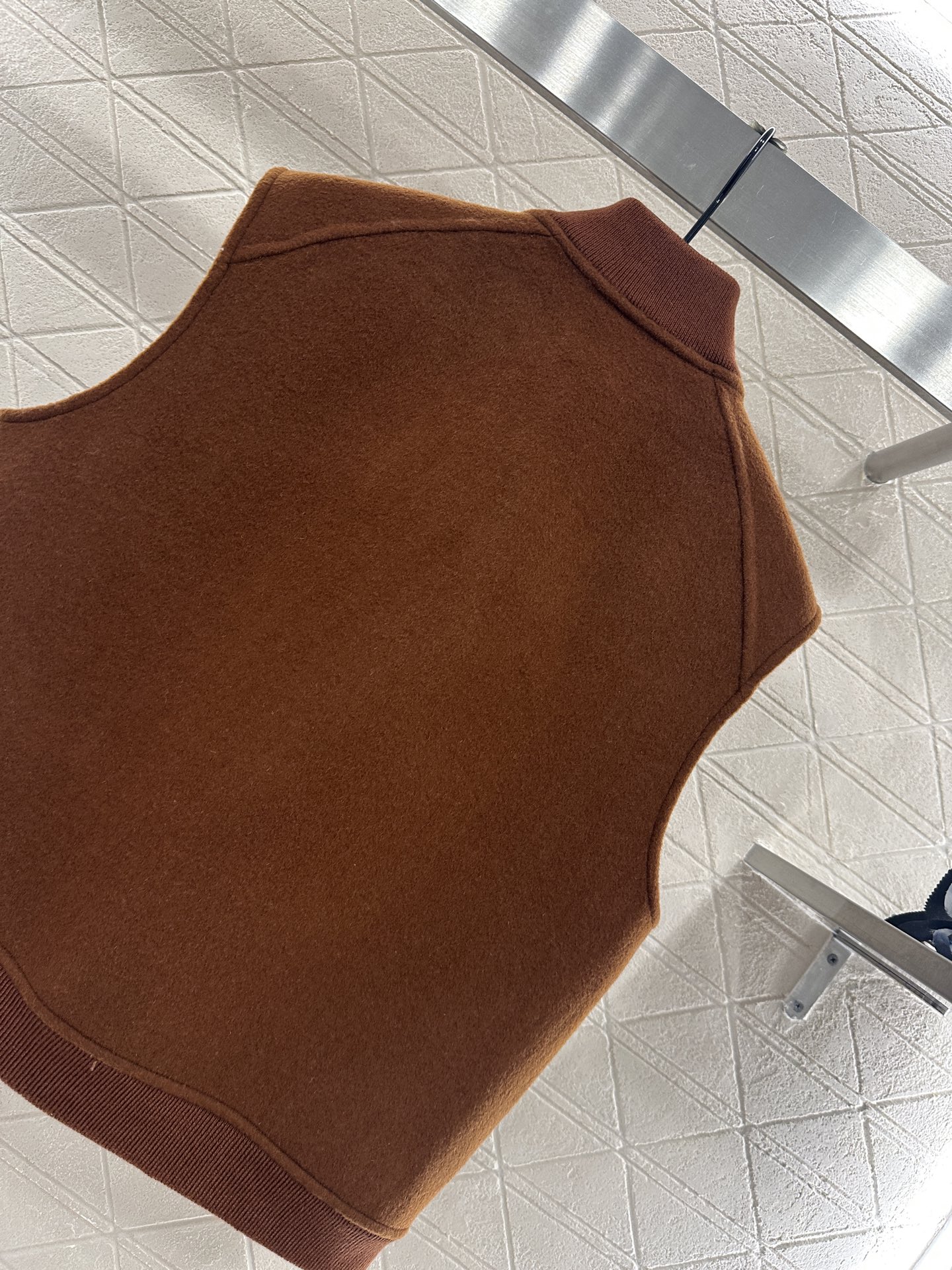 ♥Herme*♥2025新品上架 立领双面尼马甲定制YB百分百羊毛材质，纯手工双面尼制作，细腻亲肤，质感