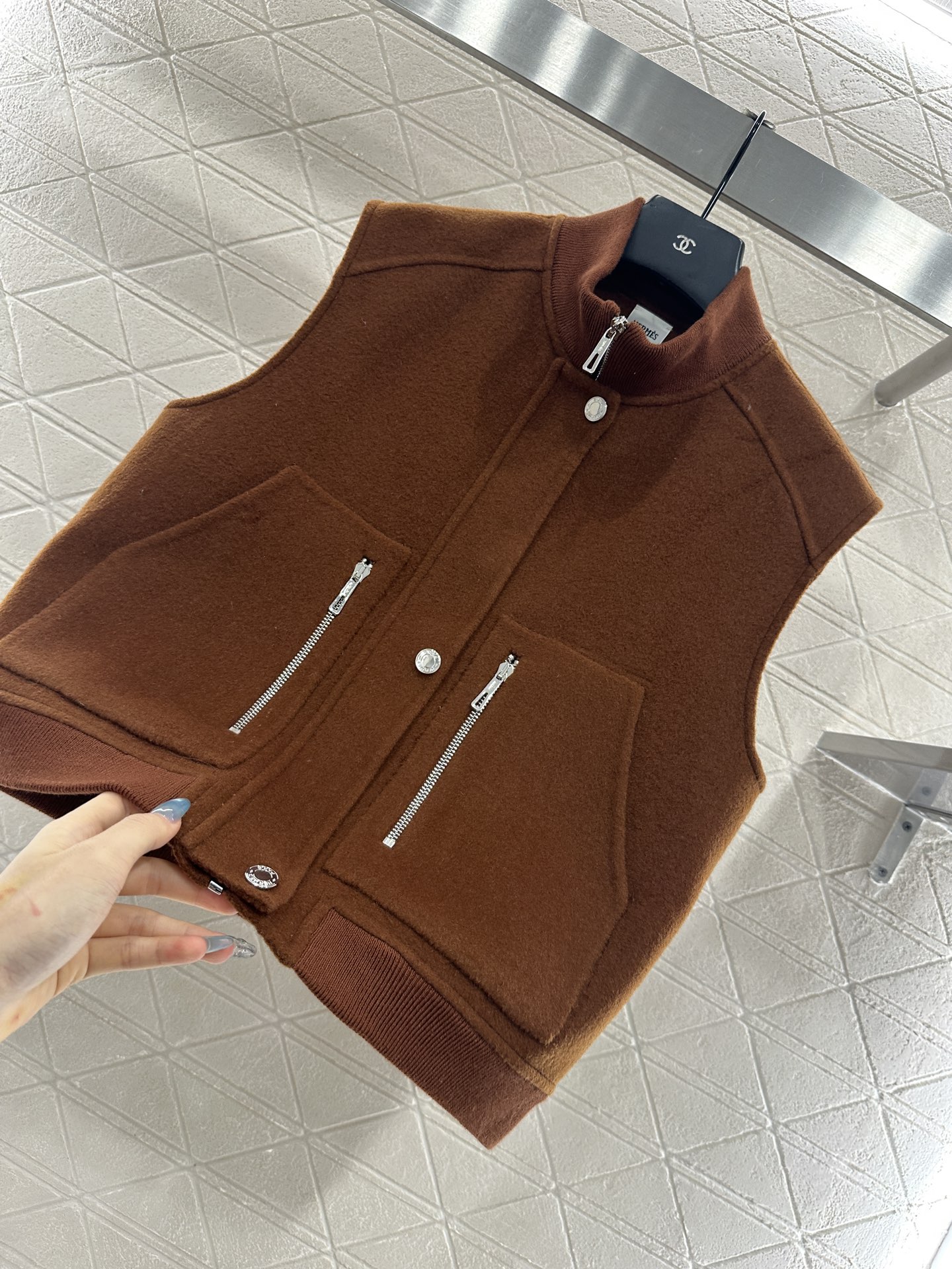 ♥Herme*♥2025新品上架 立领双面尼马甲定制YB百分百羊毛材质，纯手工双面尼制作，细腻亲肤，质感