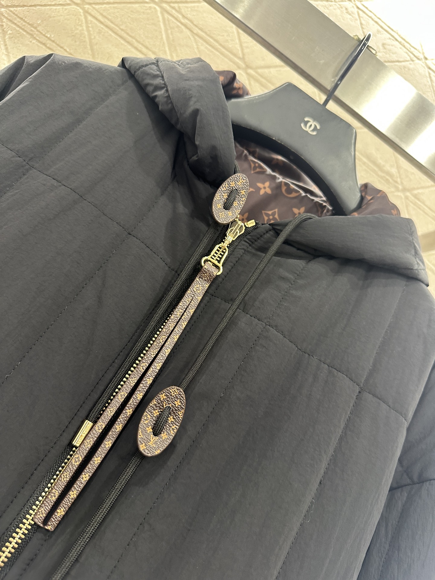 ♥Louis vuitto*♥2025新品上架 连帽羽绒棉服外套定制YB防风防水尼龙材质，质感上乘，连帽