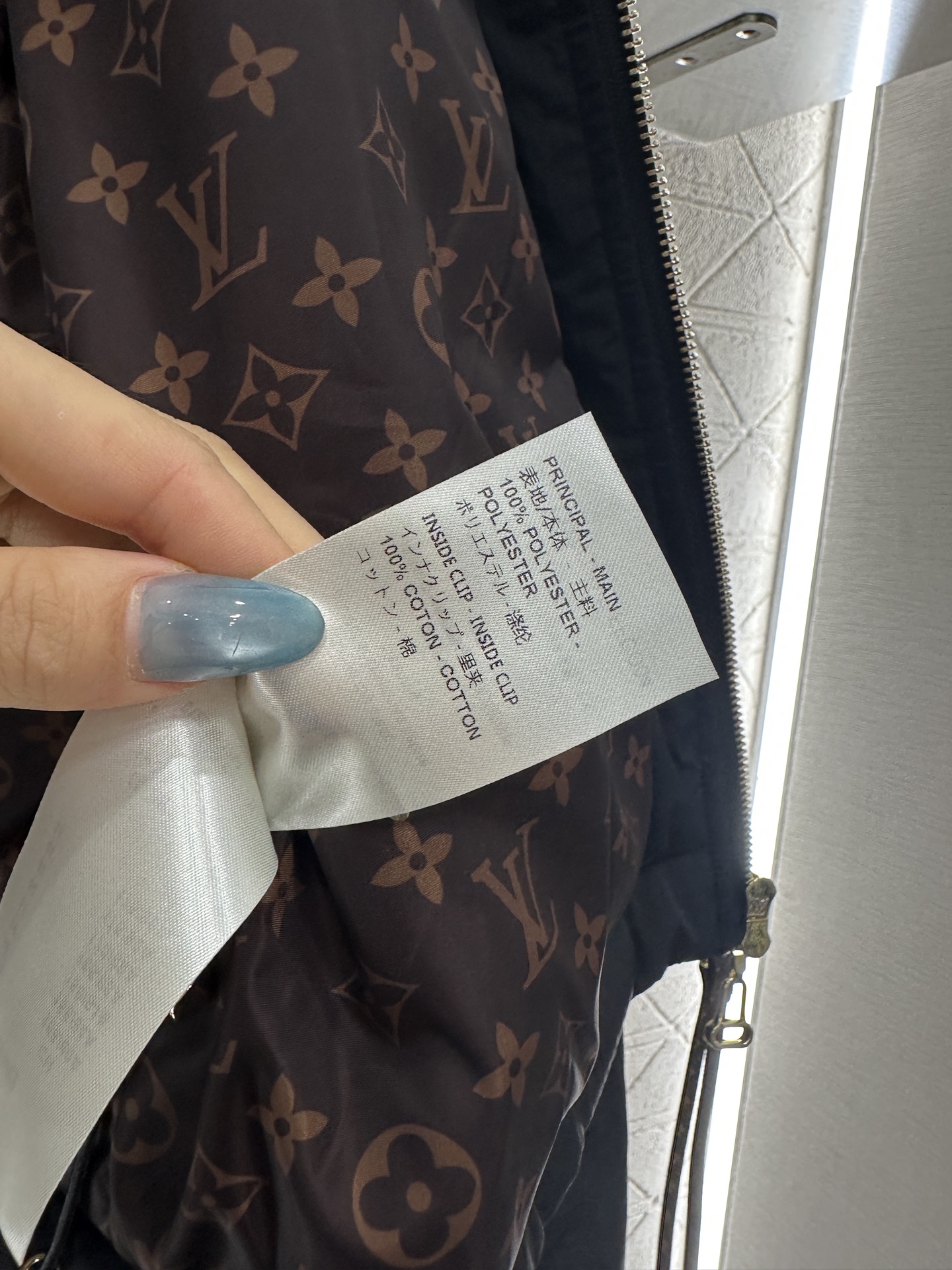 ♥Louis vuitto*♥2025新品上架 连帽羽绒棉服外套定制YB防风防水尼龙材质，质感上乘，连帽