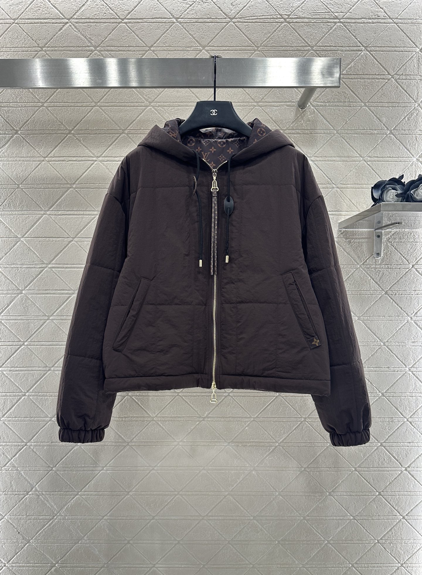 ♥Louis vuitto*♥2025新品上架 连帽羽绒棉服外套定制YB防风防水尼龙材质，质感上乘，连帽