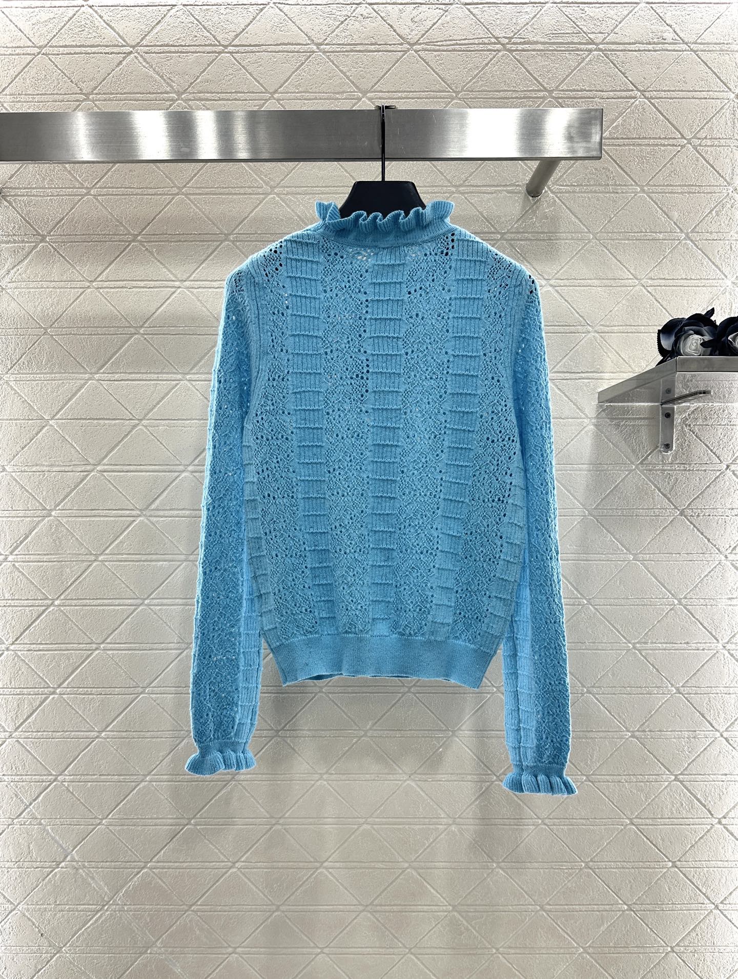 ♥Chane*♥2025新品上架 木耳花边立领针织长袖定制YB羊绒羊毛纱线织造，细腻柔软，弹力十足，精致