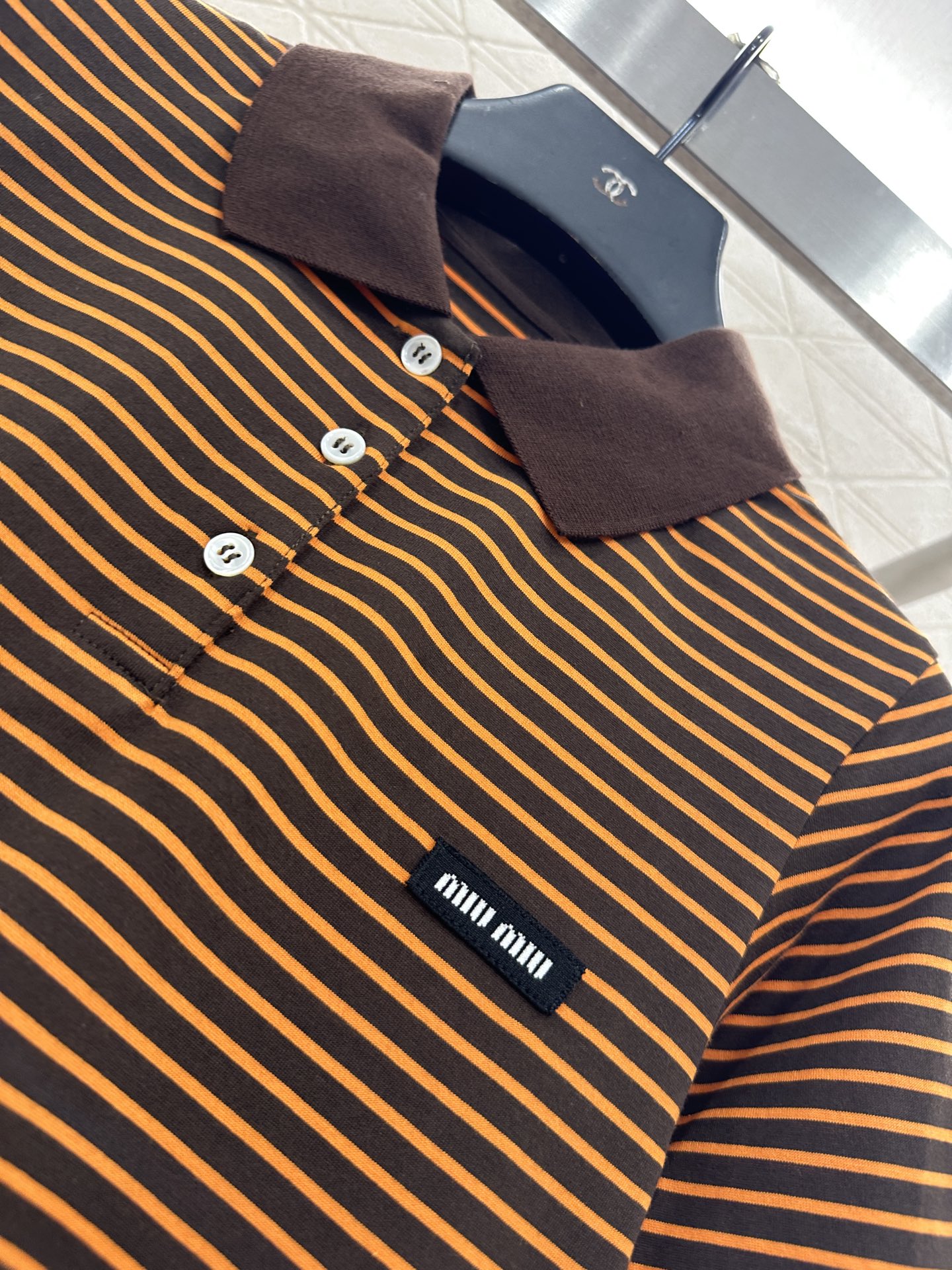 ♥Miumi*♥2025新品上架 𝑝𝑜𝑙𝑜条纹短袖定制YB精梳全棉材质，弹力舒适，质感十足，𝑝𝑜𝑙𝑜短袖