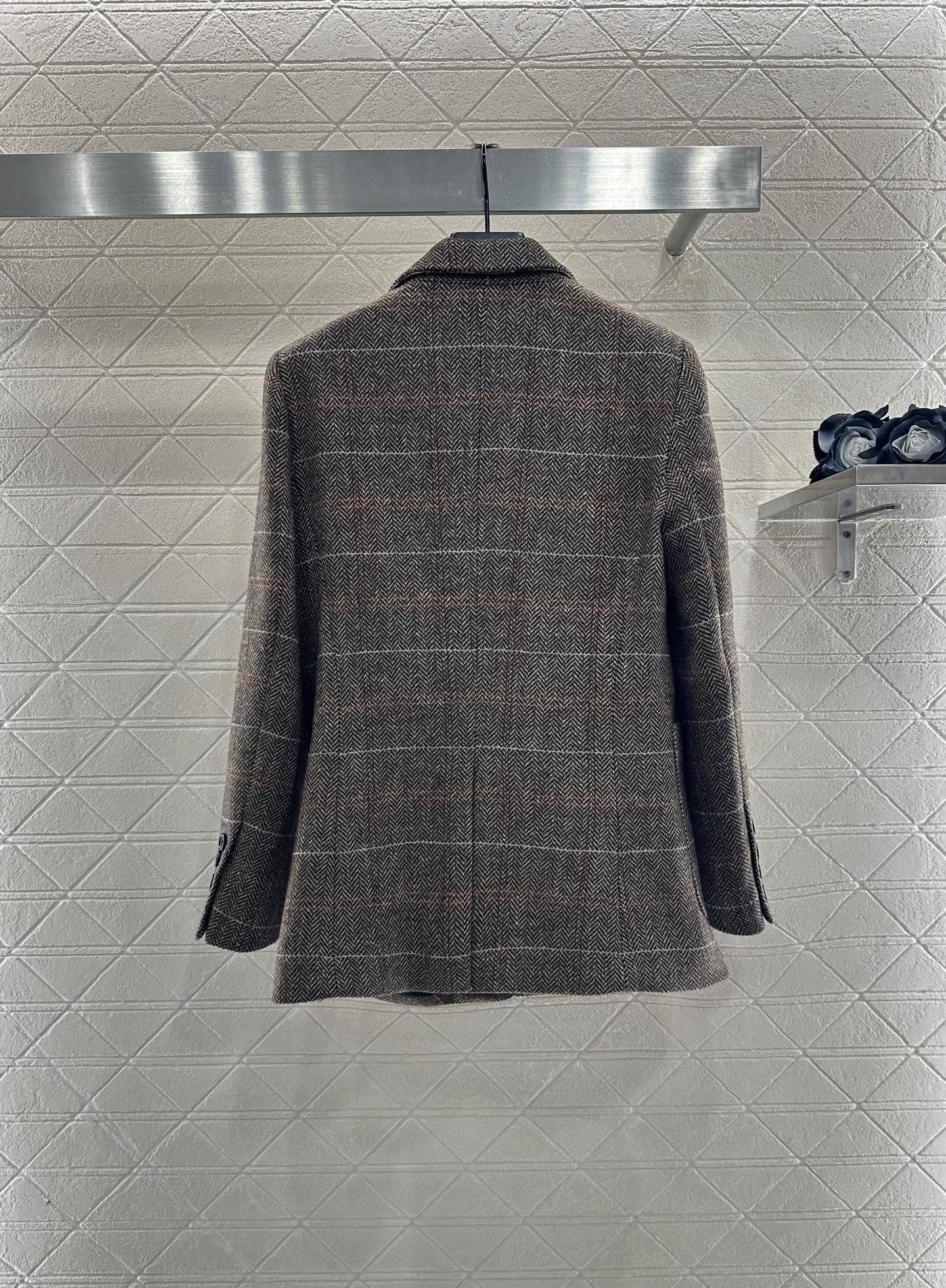♥Miumi*♥2025新品上架 翻领格纹口袋西装外套定制YB斜纹全棉材质，工艺处理，质感光泽，垂感更强