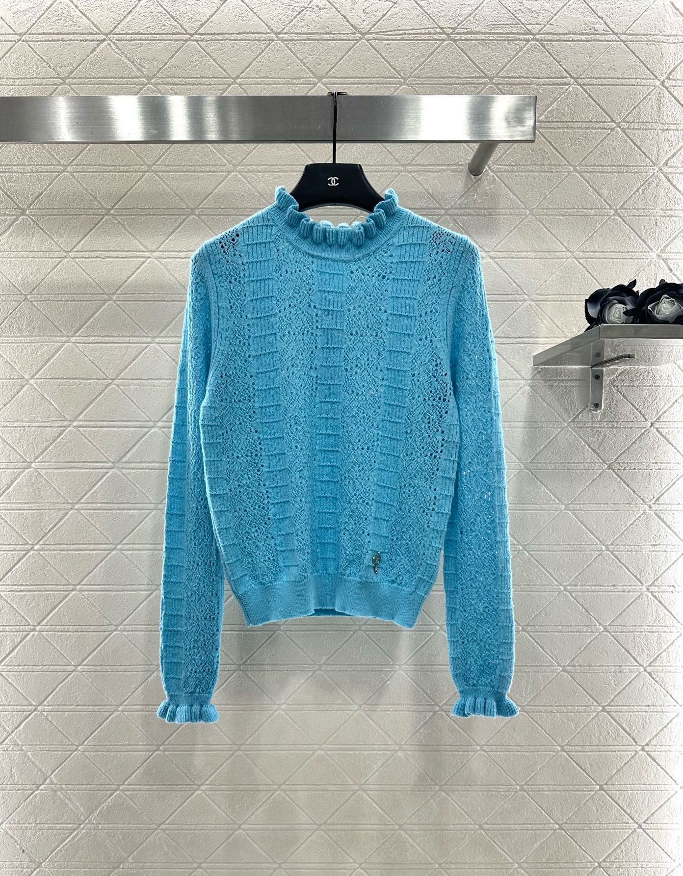 ♥Chane*♥2025新品上架 木耳花边立领针织长袖定制YB羊绒羊毛纱线织造，细腻柔软，弹力十足，精致