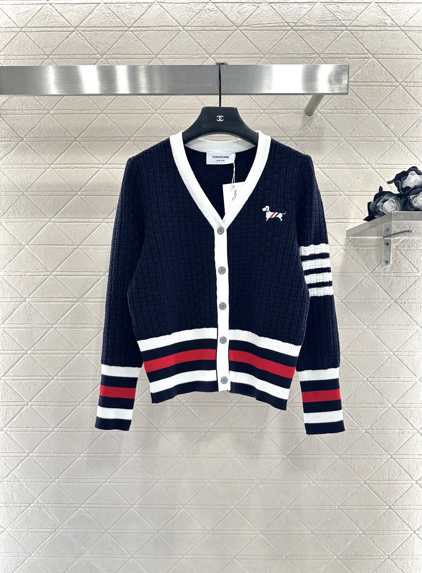 ♥️Thom brown*♥2025新品上架 编织撞色针织开衫定制YB羊毛纱线织造，质感光泽，柔软亲肤，