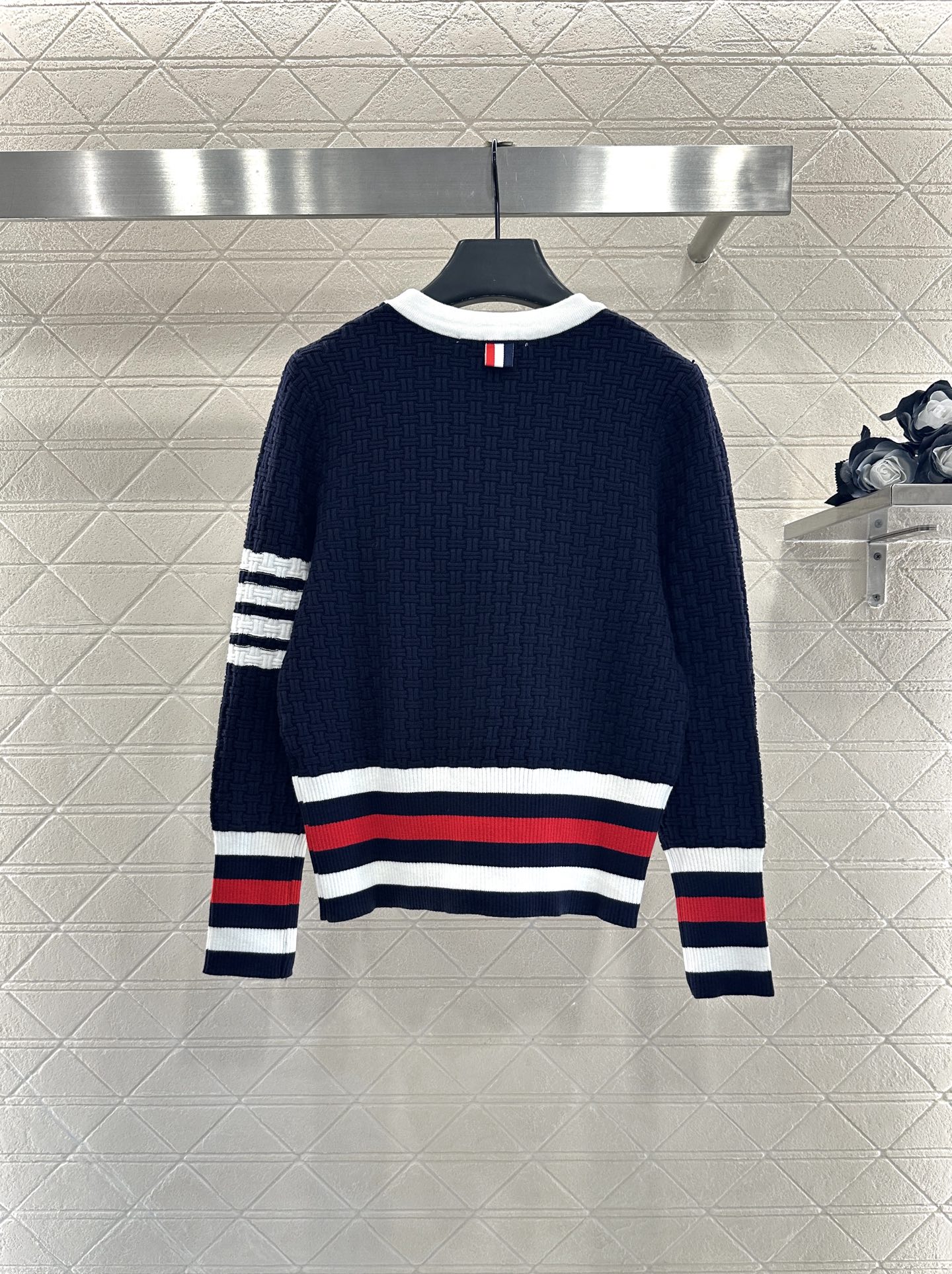 ♥️Thom brown*♥2025新品上架 编织撞色针织开衫定制YB羊毛纱线织造，质感光泽，柔软亲肤，