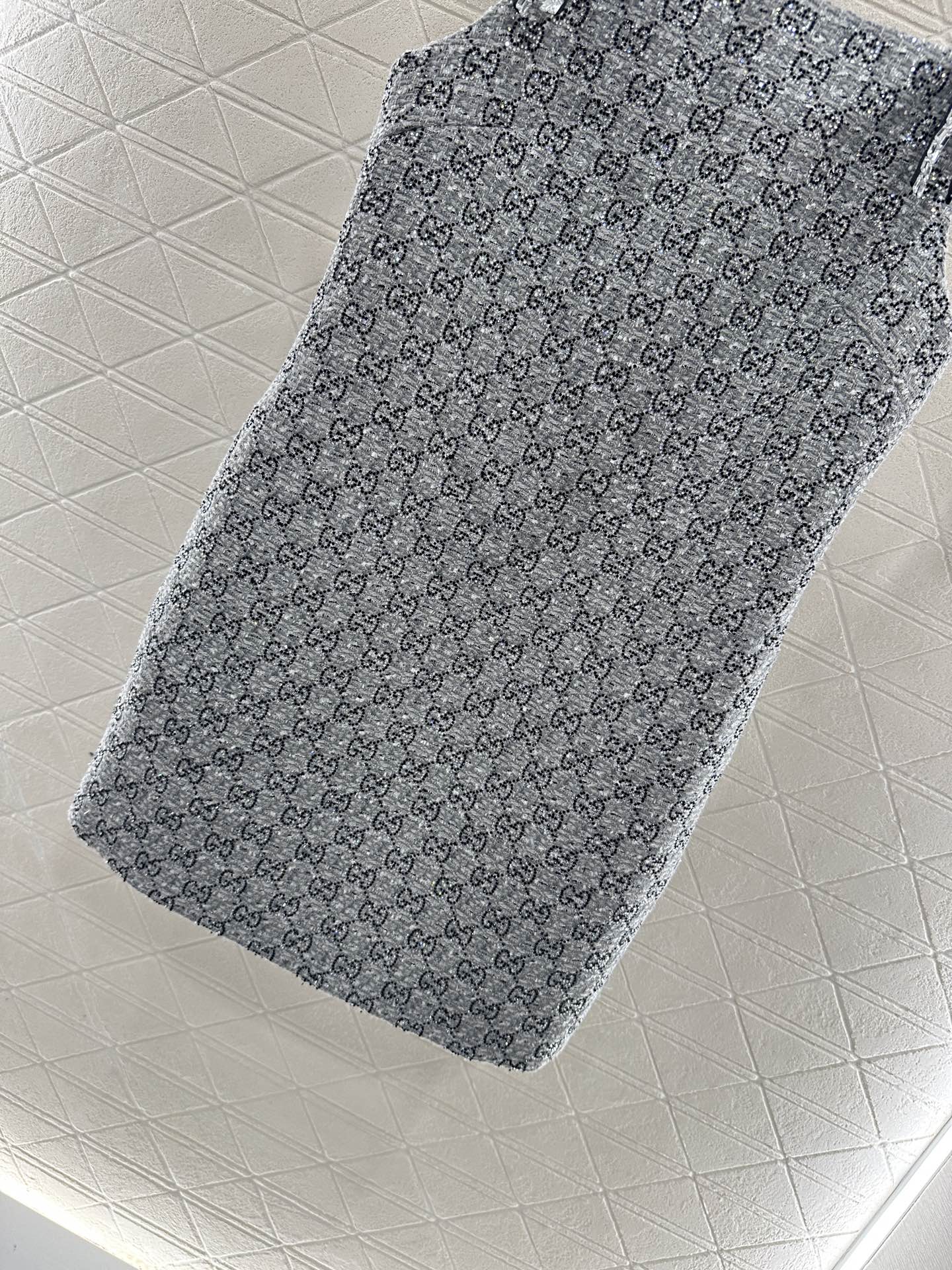 ♥Gucc*♥ 2025新品上架 洋装吊带连衣裙定制YB进口粗纺毛昵材质，肌理明显，质感高级，致力还原平