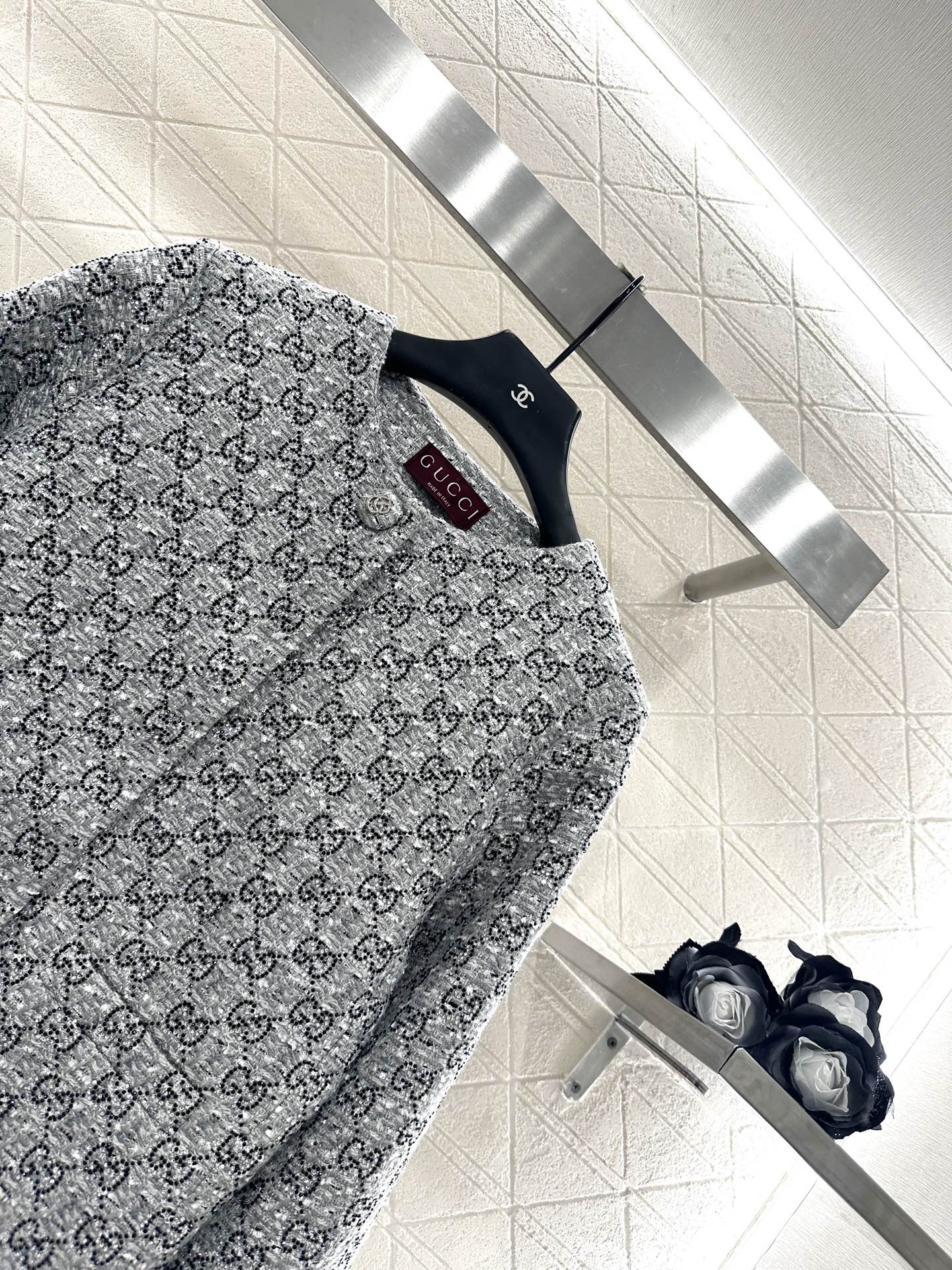 ♥Gucc*♥2025新品上架 烫钻圆领洋装外套半裙套装定制YB进口粗纺毛呢材质，质感高级，挺括有型，正