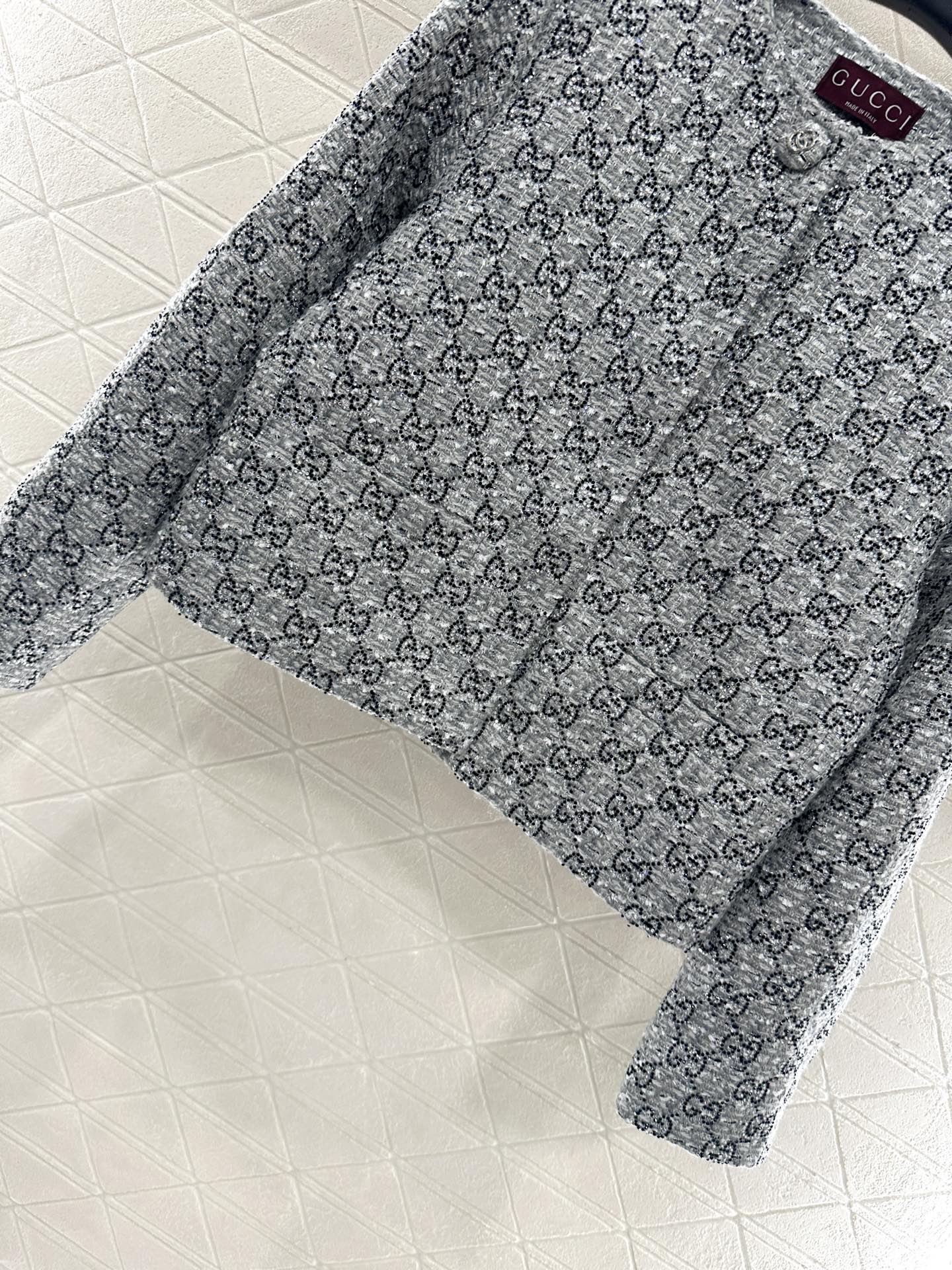 ♥Gucc*♥2025新品上架 烫钻圆领洋装外套半裙套装定制YB进口粗纺毛呢材质，质感高级，挺括有型，正