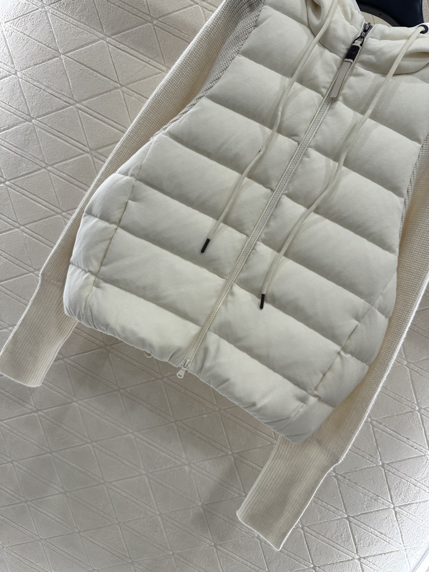 ♥BC*♥2025新品上架 连帽拼接拉链羽绒服定制YB精梳棉➕羊毛材质 其工艺还原，升级材质，带有毛绒纹