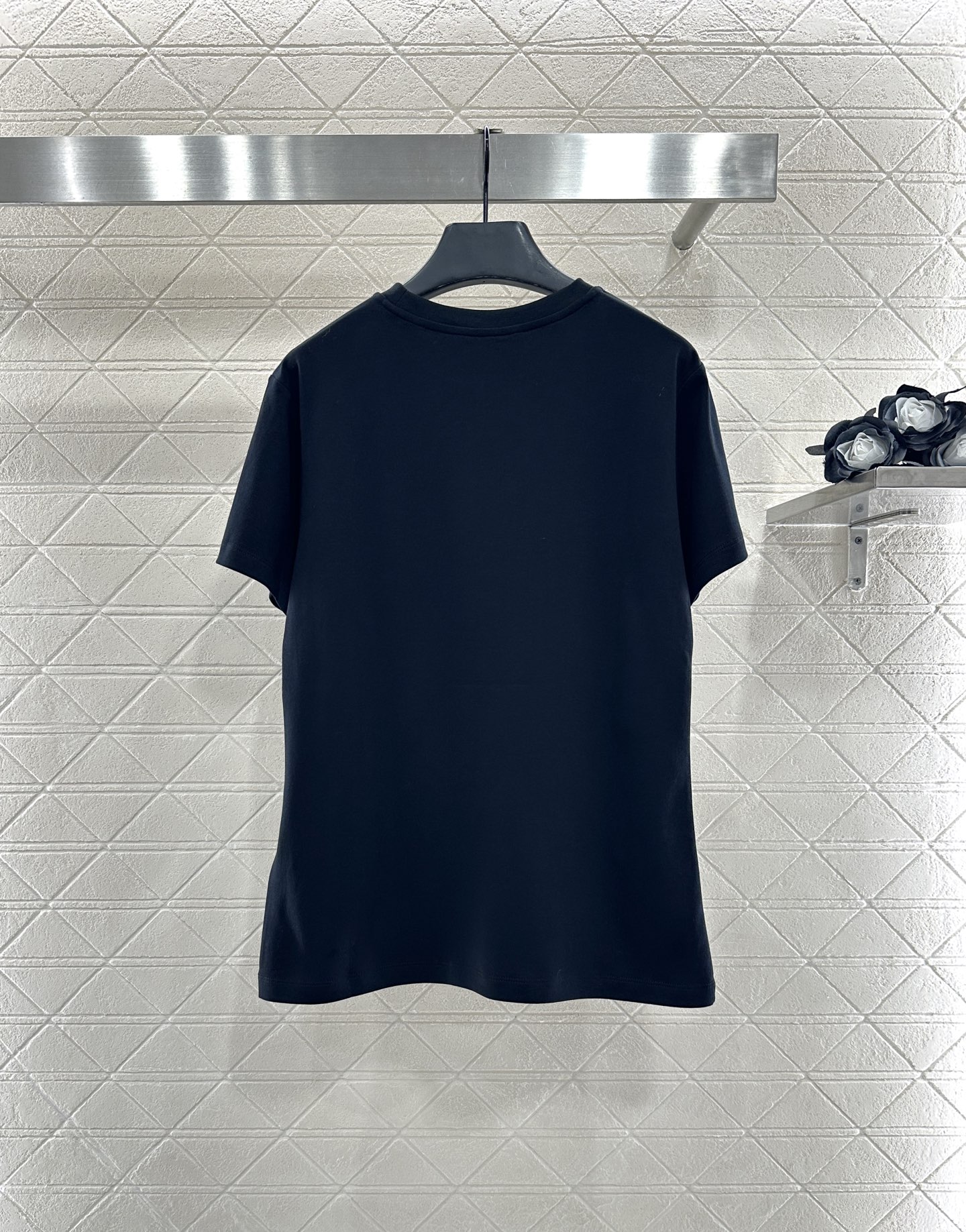 ♥Louis Vuitto*♥2025新品上架 链条圆领印花𝑇𝑒𝑒定制YB丝光全棉材质，透气舒适，质感十