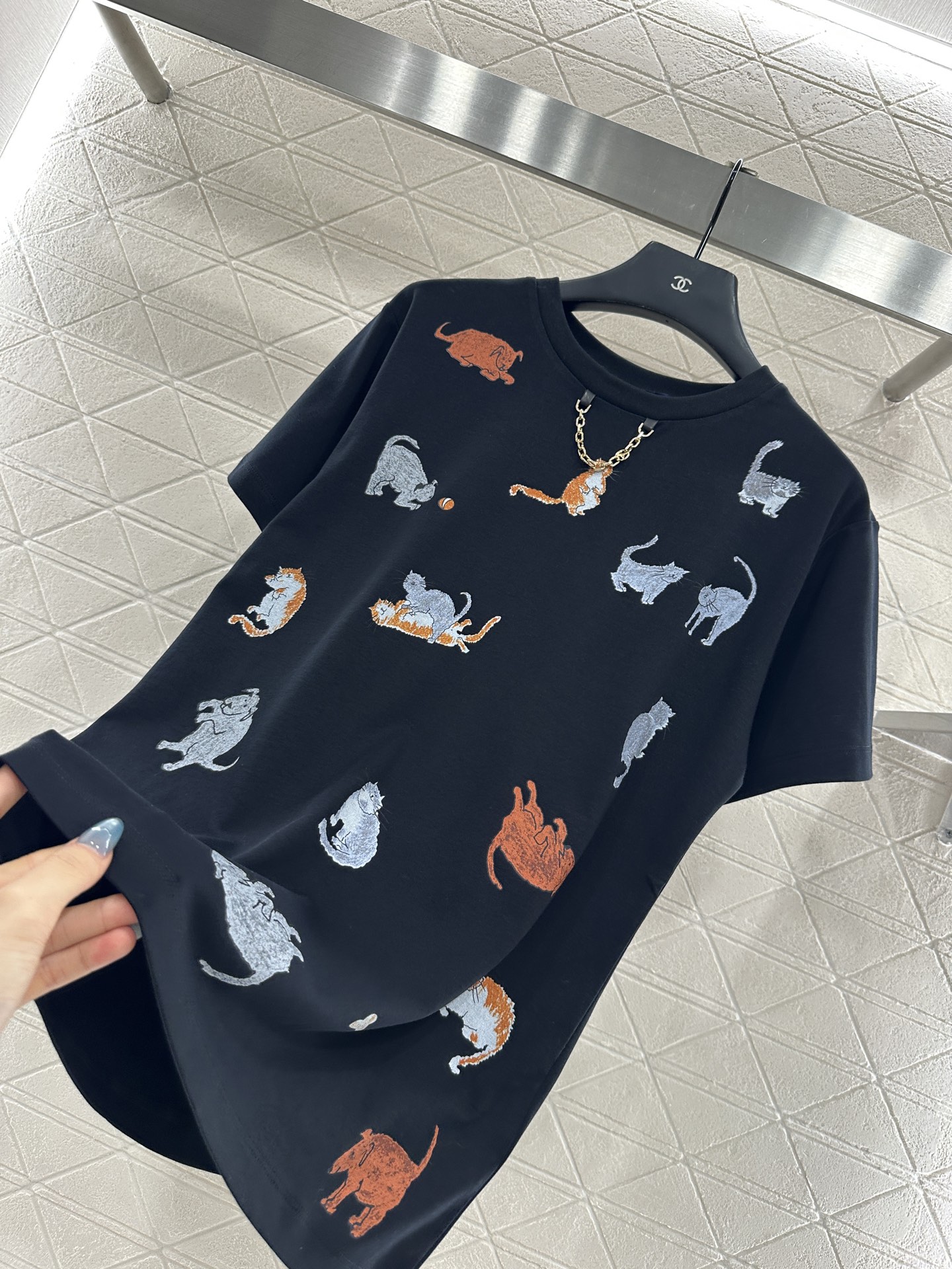 ♥Louis Vuitto*♥2025新品上架 链条圆领印花𝑇𝑒𝑒定制YB丝光全棉材质，透气舒适，质感十