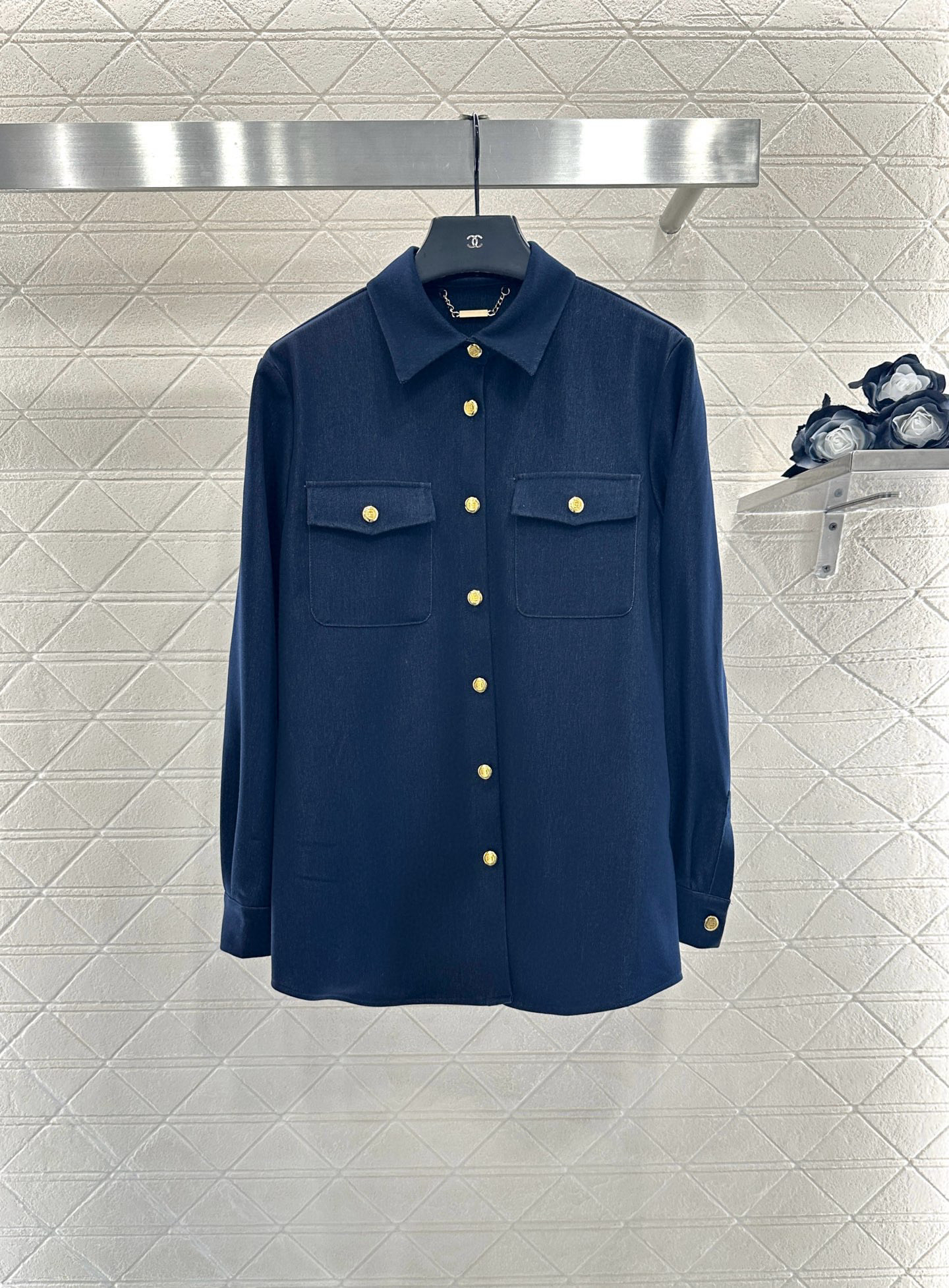 ♥Fend*♥2025新品上架 牛仔衬衫丝巾长裤套装定制YB进口人棉材质，透气性佳，柔软亲肤，翻领衬直筒