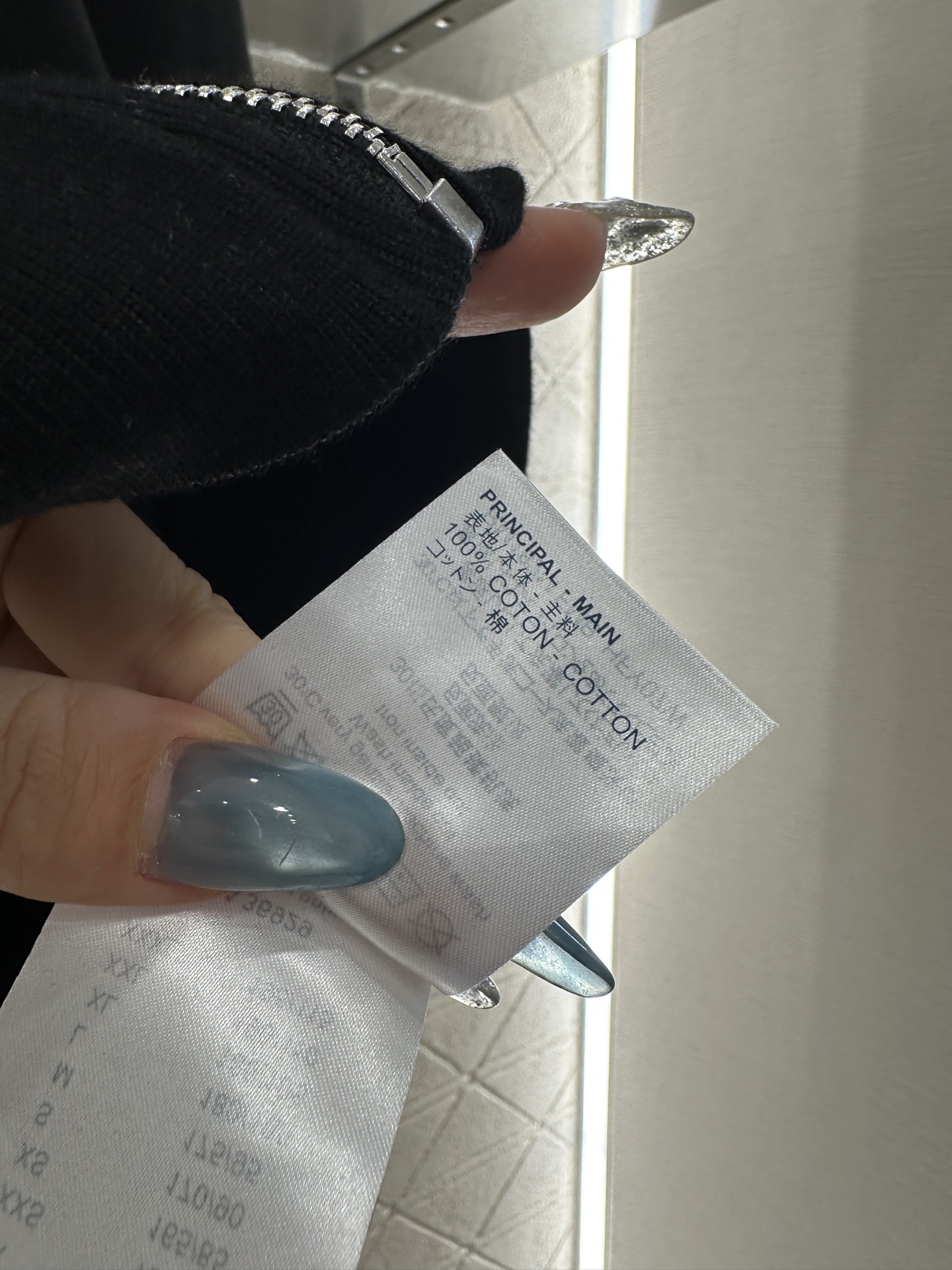 ♥Louis vuitto*♥2025新品上架 连帽外套长裤套装定制YB斜纹全棉材质，质感光泽，品相高级