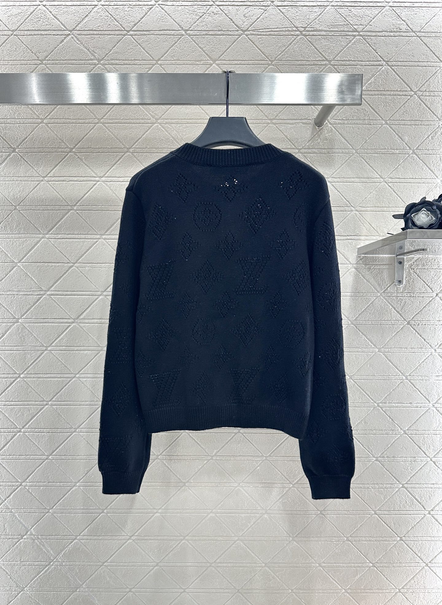 ♥Louis vuitto*♥2025新品上架 镂空针织圆领开衫定制YB羊绒羊毛纱线织造，质感高级，舒适