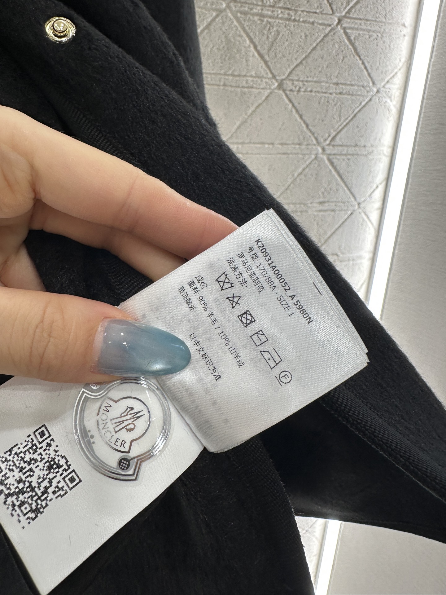 ♥Moncle*♥2025新品上架 长方压纹连帽羽绒服两件套定制YB防风防水尼龙➕羊绒材质，白鹅绒填充内