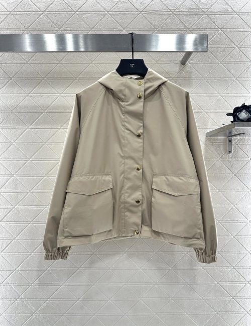 Loro Piana Hooded Short Windbreaker Jacket, Elegant and Practical 1 Loro Piana Hooded Short Windbreaker Jacket, Elegant and Practical