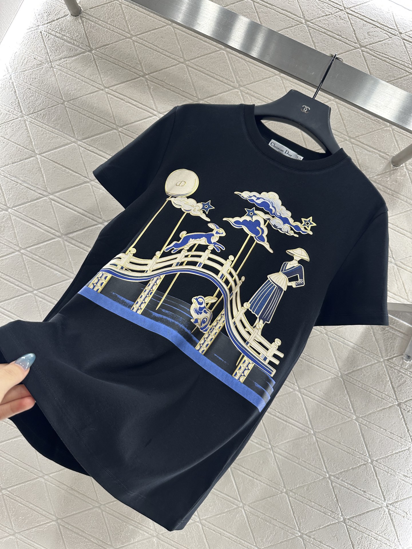 ♥Dio*♥2025新品上架 东方元素印花𝑇𝑒𝑒定制YB原生全棉材质，质感高级，柔软舒适，常规短袖T恤裁