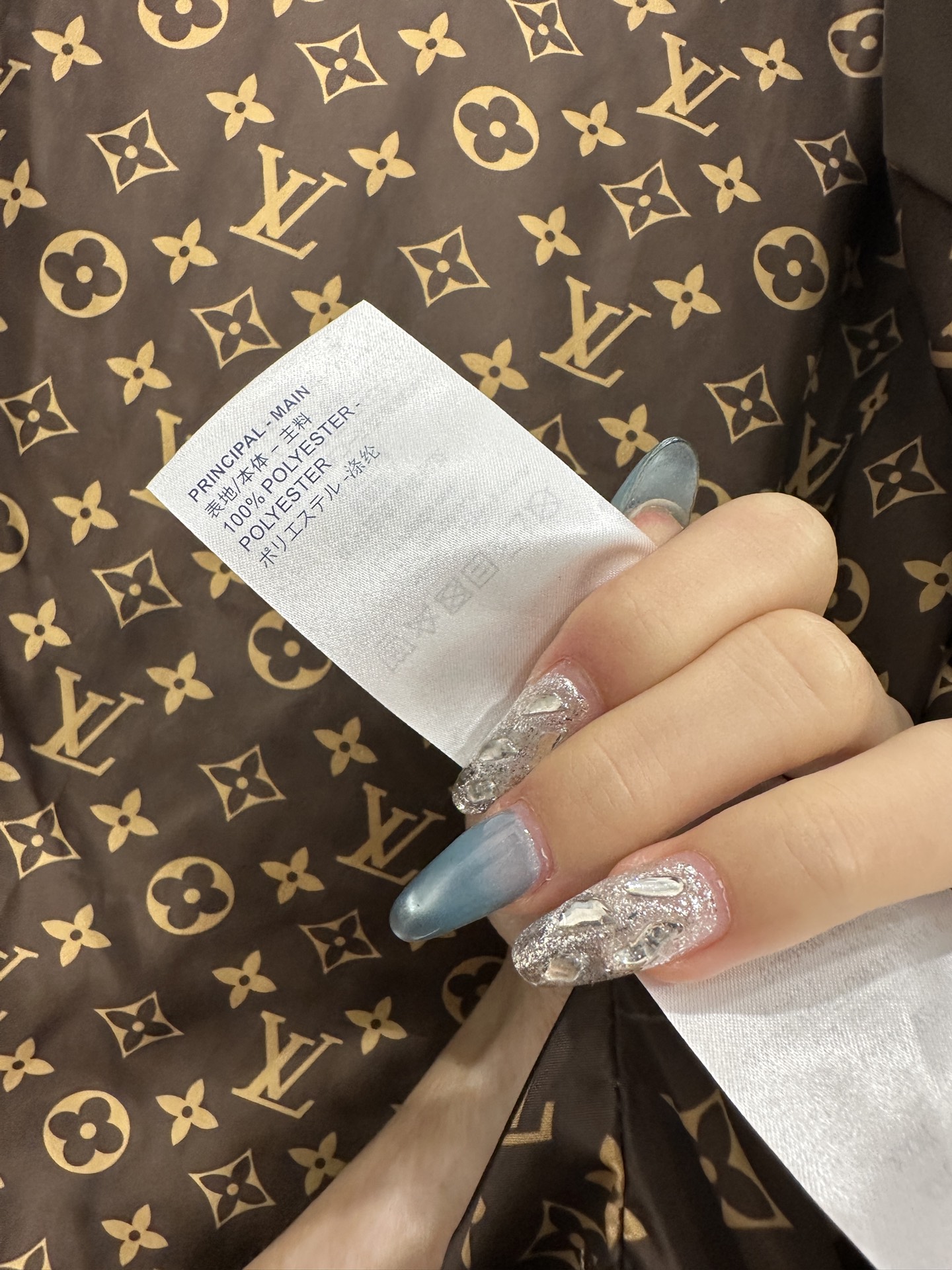 ♥Louis vuitto*♥2025新品上架 连帽羽绒棉服外套定制YB防风防水尼龙材质，质感上乘，连帽