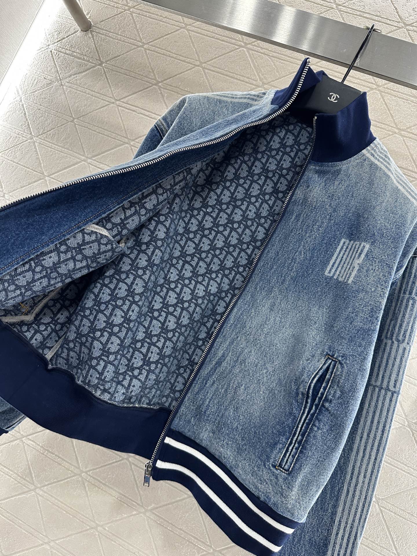 ♥Dio*♥2025新品上架棒球牛仔外套织带长裤套装定制YB斜纹全棉牛仔材质，水洗做旧复古蓝，棒球款式牛