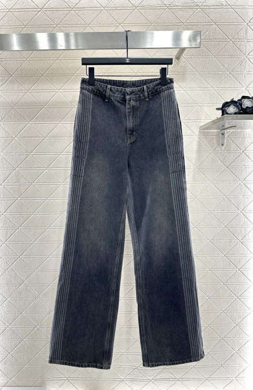 Dior 2025 New Arrival Flared Jeans - YB Twill Cotton Denim, Vintage Blue 1 Dior 2025 New Arrival Flared Jeans - YB Twill Cotton Denim, Vintage Blue