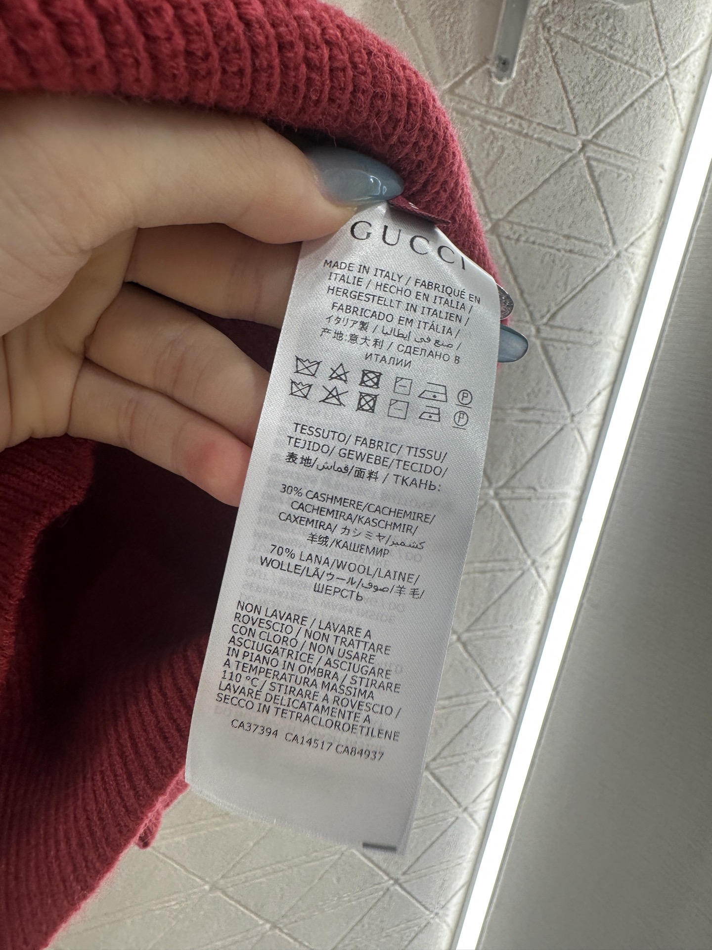 ♥Gucc*♥2025新品上架 简约字母套头毛衣定制YB羊毛纱线织造，质感高级，舒适柔软，圆领落肩长袖毛