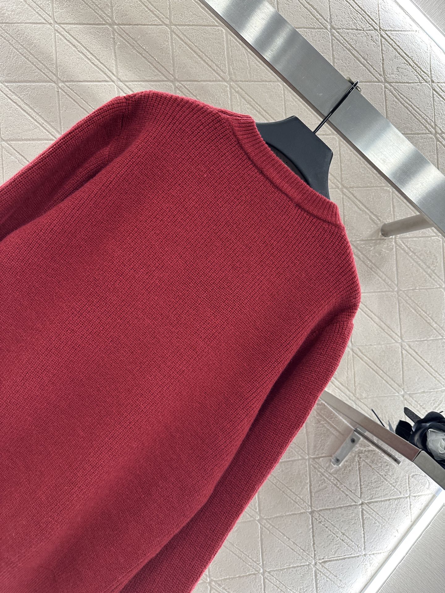 ♥Gucc*♥2025新品上架 简约字母套头毛衣定制YB羊毛纱线织造，质感高级，舒适柔软，圆领落肩长袖毛