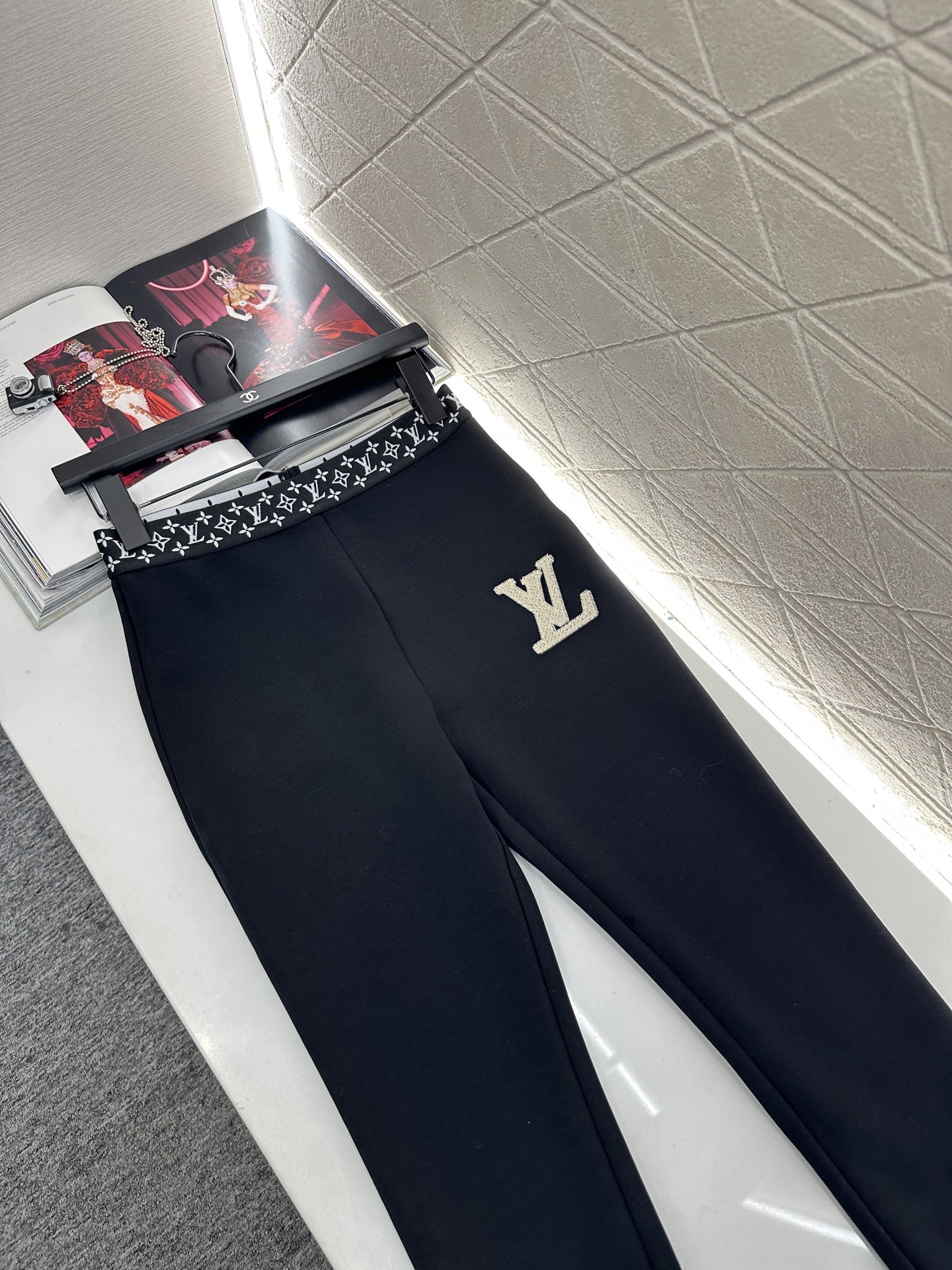 ♥Louis vuitto*♥2025新品上架 提花织带高弹打底裤定制YB进口高弹力材质，弹力舒适，打底