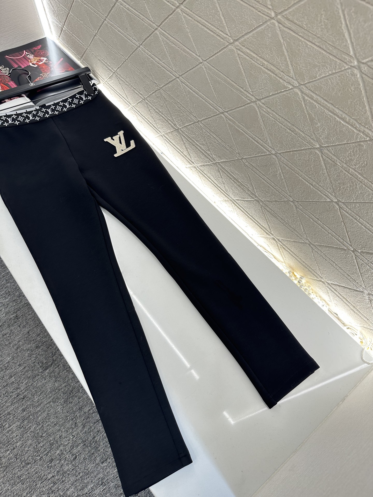 ♥Louis vuitto*♥2025新品上架 提花织带高弹打底裤定制YB进口高弹力材质，弹力舒适，打底