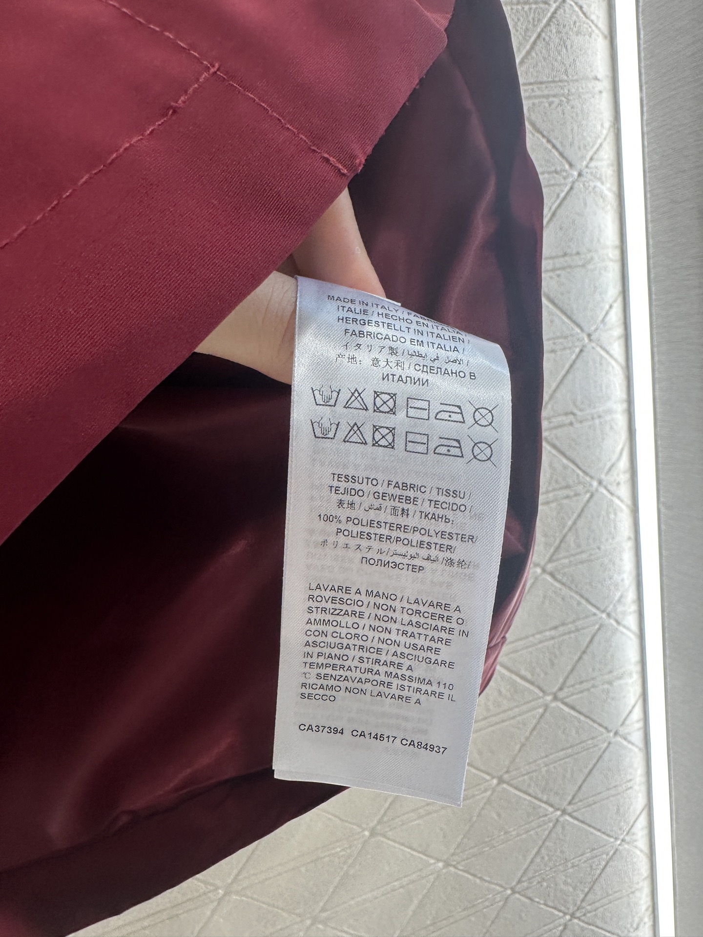 ♥Gucc*♥2025新品上架 连帽冲锋外套定制YB进口冲锋尼龙材质，质感高级，挺括有型，连帽拉链外套，