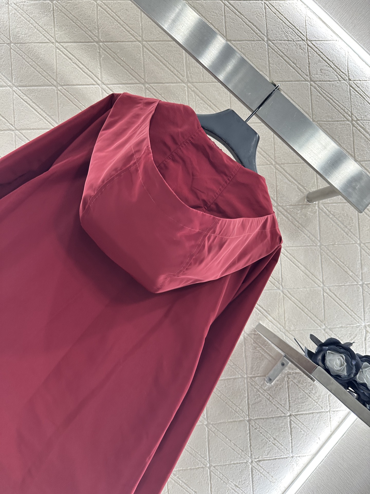 ♥Gucc*♥2025新品上架 连帽冲锋外套定制YB进口冲锋尼龙材质，质感高级，挺括有型，连帽拉链外套，