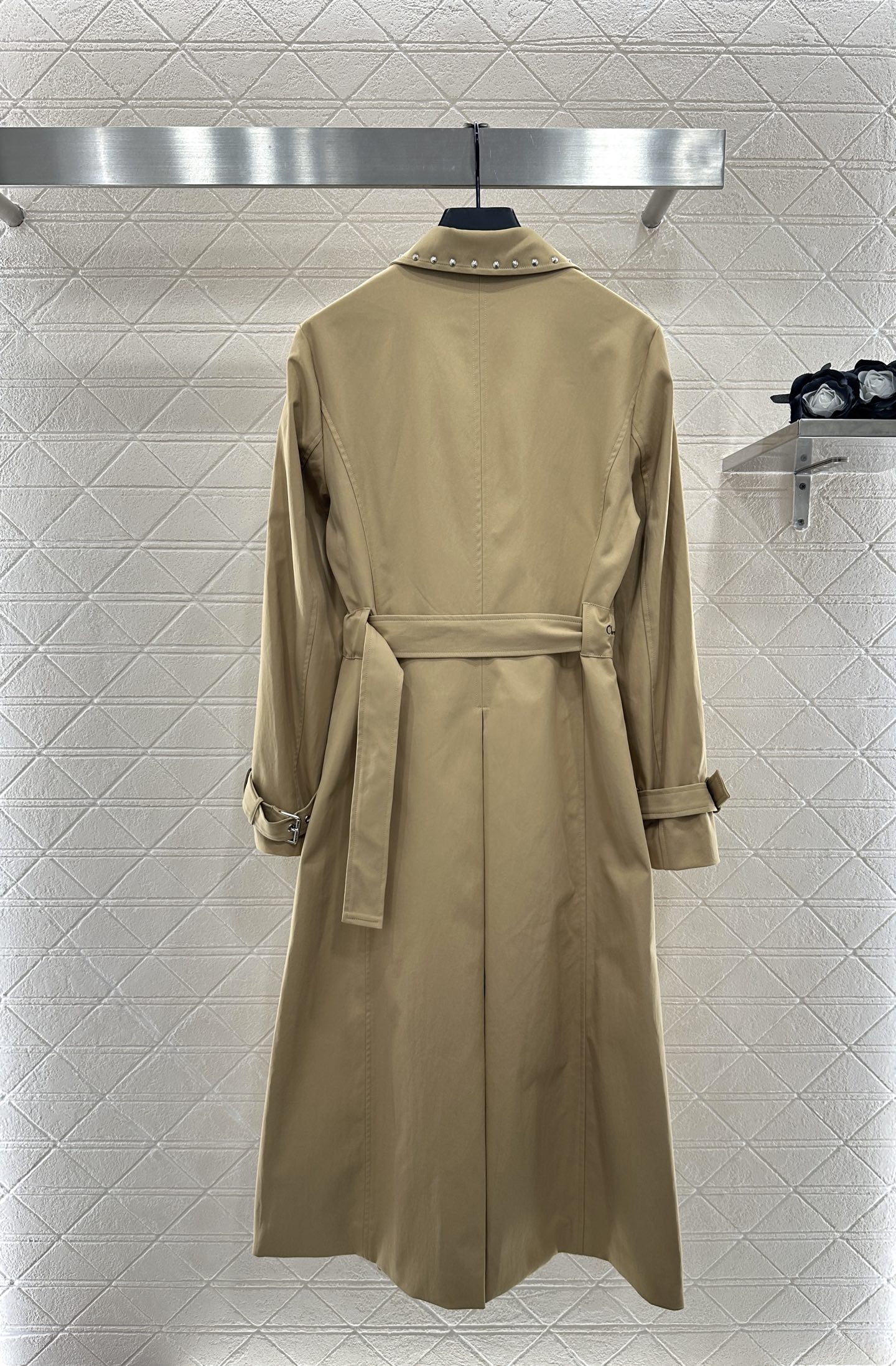 ♥Dio*♥2025新品上架 翻领柳丁双排扣长款风衣定制YB斜纹全棉风衣材质，挺括有型，质感高级，翻领枪