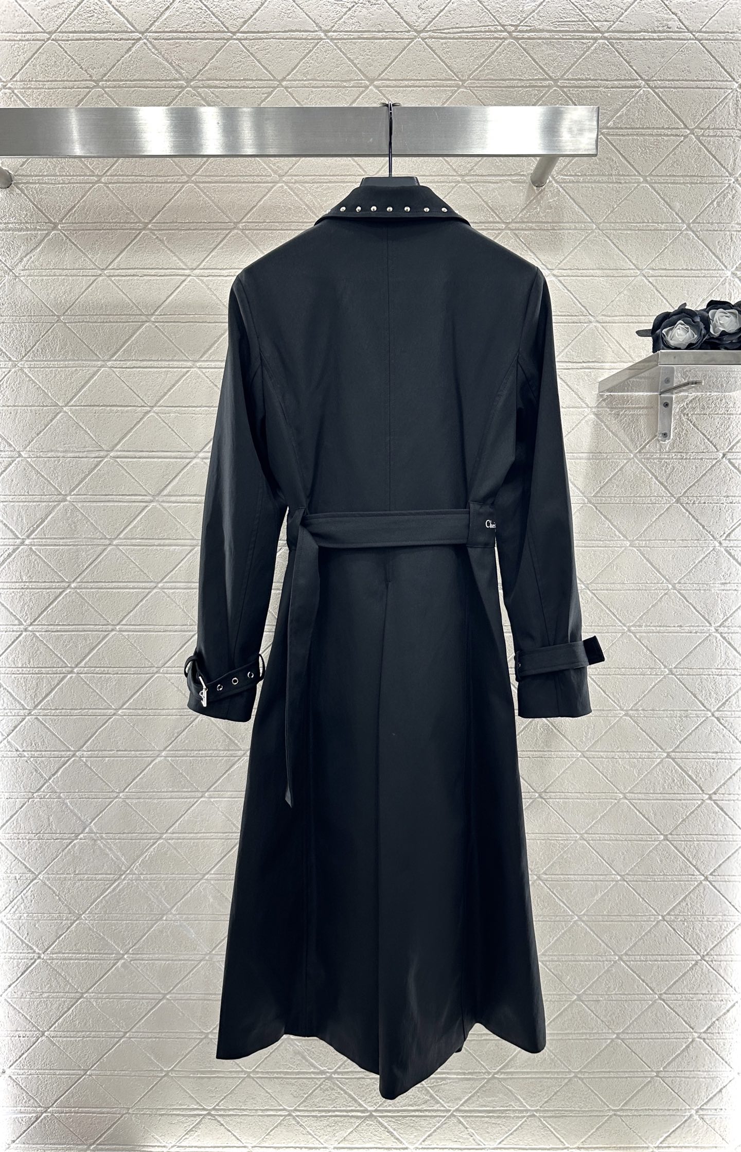 ♥Dio*♥2025新品上架 翻领柳丁双排扣长款风衣定制YB斜纹全棉风衣材质，挺括有型，质感高级，翻领枪