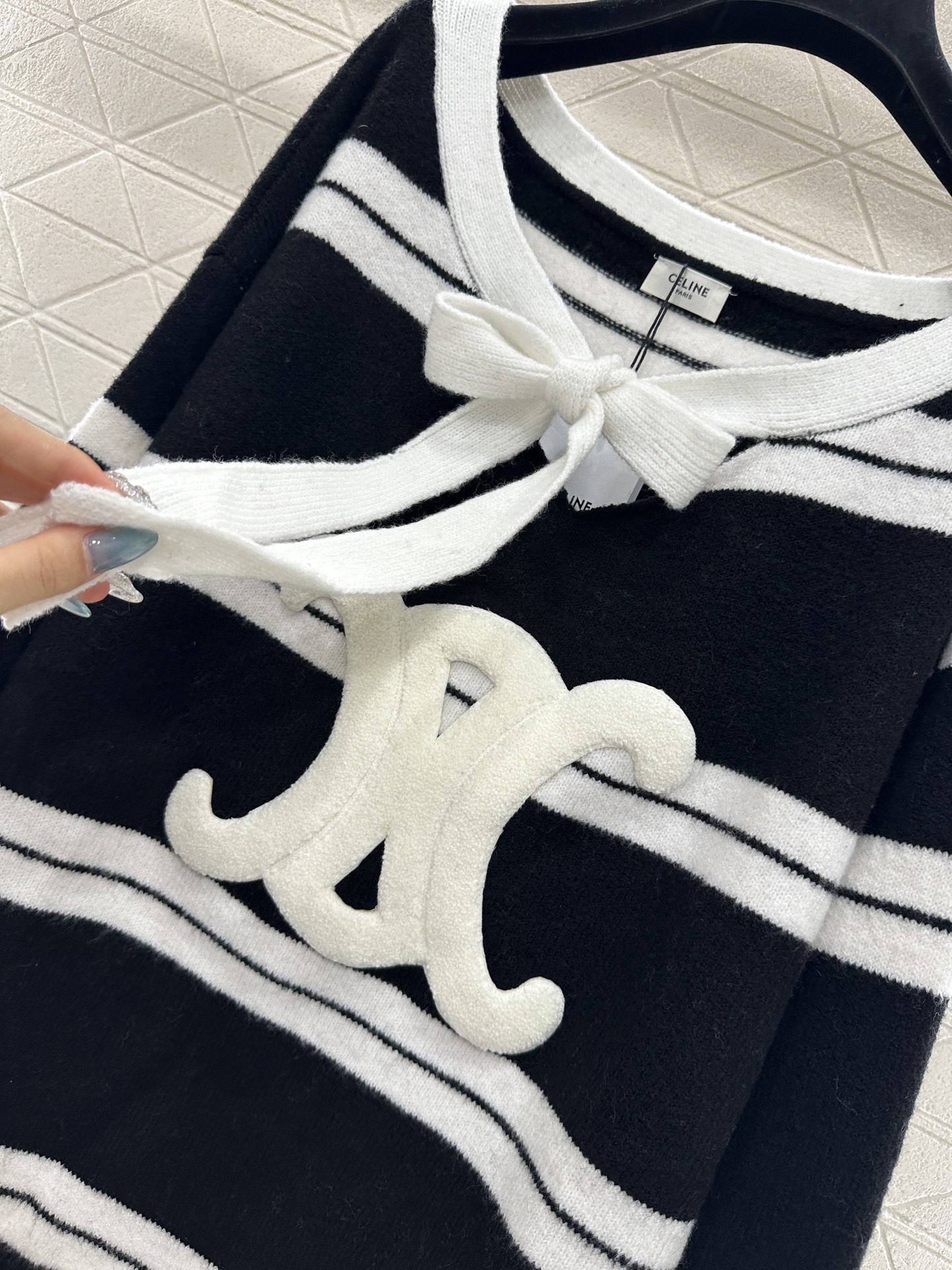 ♥Celin*♥2025新品上架 条纹针织上衣短裤套装定制YB羊毛纱线织造，穿搭舒适，柔软细腻，针织廓形