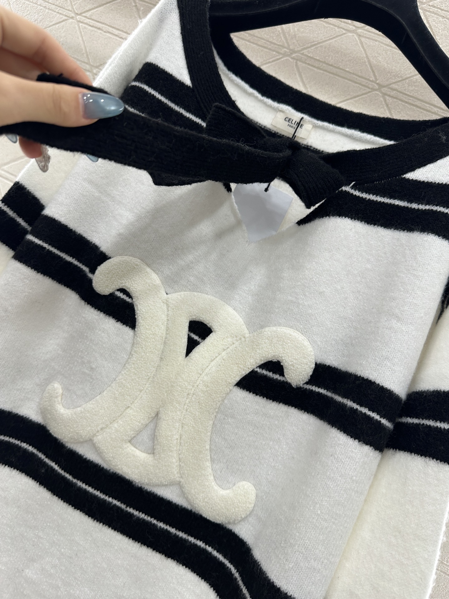 ♥Celin*♥2025新品上架 条纹针织上衣短裤套装定制YB羊毛纱线织造，穿搭舒适，柔软细腻，针织廓形