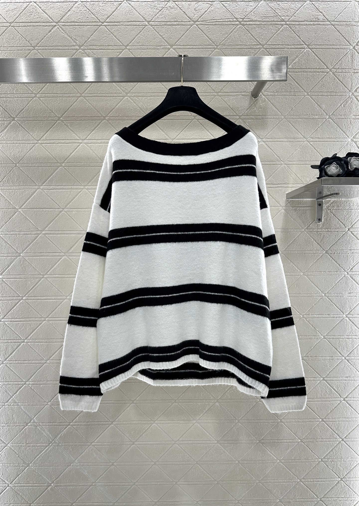 ♥Celin*♥2025新品上架 条纹针织上衣短裤套装定制YB羊毛纱线织造，穿搭舒适，柔软细腻，针织廓形