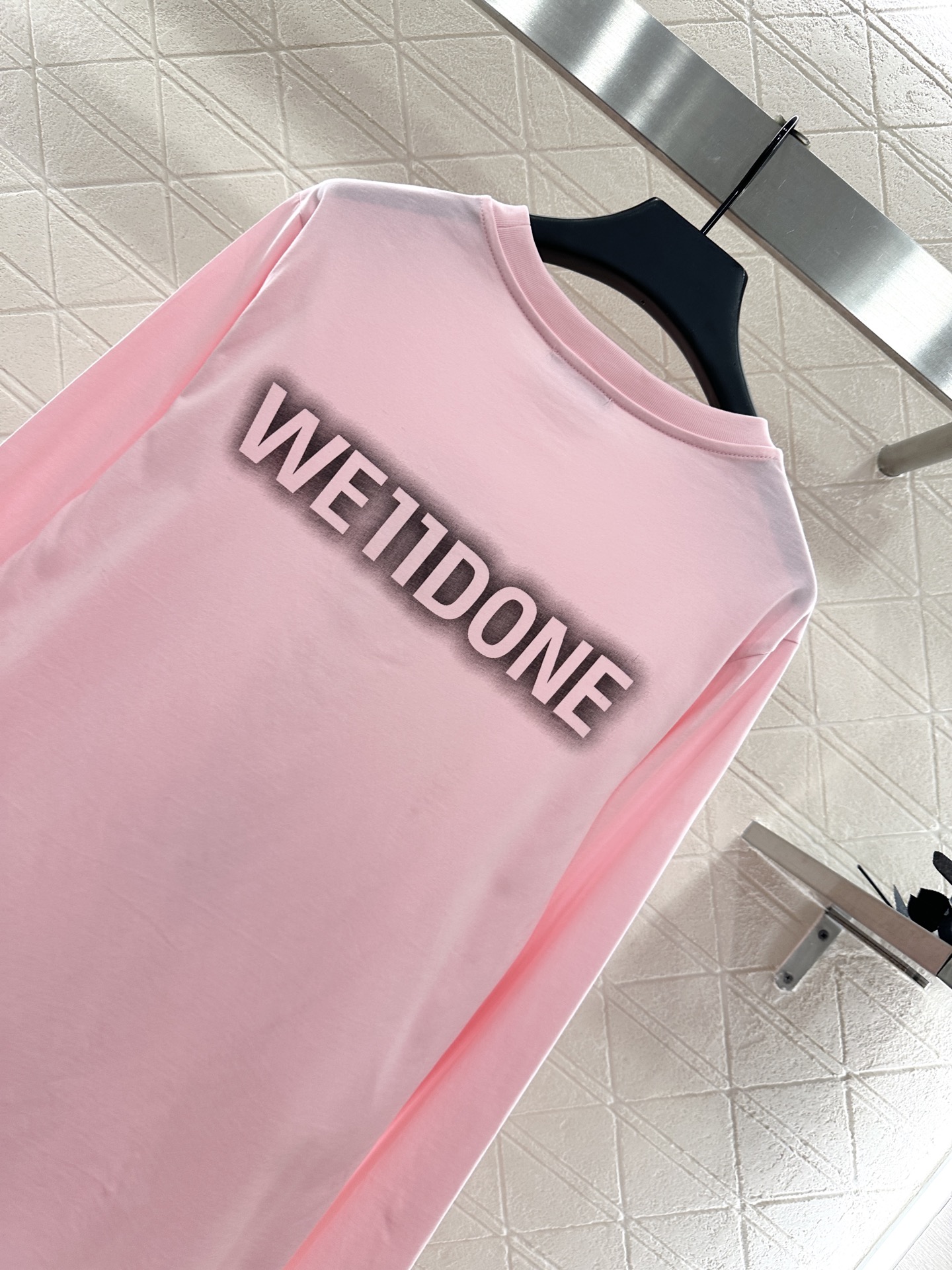 ♥We11don*♥2025新品上架 圆领小熊印花长袖上衣定制YB斜纹全棉材质，质感细腻，穿搭舒适弹力，