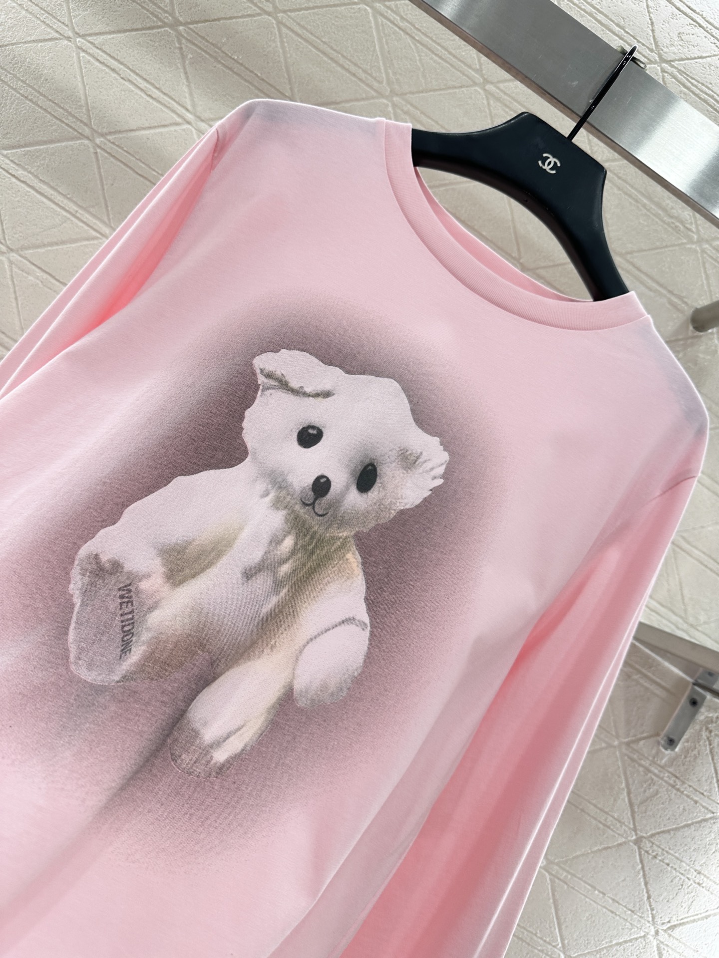 ♥We11don*♥2025新品上架 圆领小熊印花长袖上衣定制YB斜纹全棉材质，质感细腻，穿搭舒适弹力，