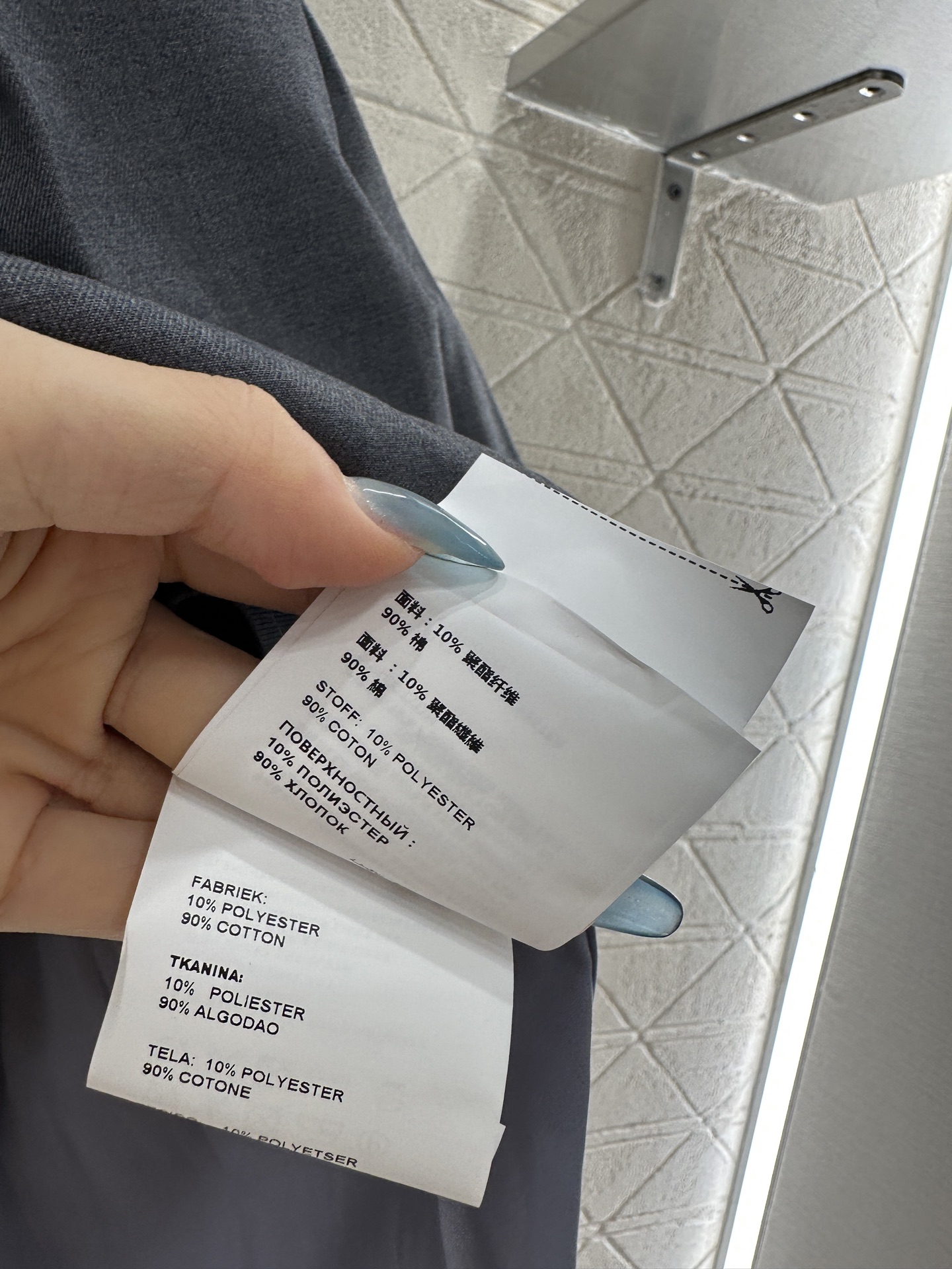 ♥Prad*♥2025新品上架 腰带中长百褶半裙定制YB斜纹棉材质，光泽舒适，质感上乘，裁剪垂顺流畅，高