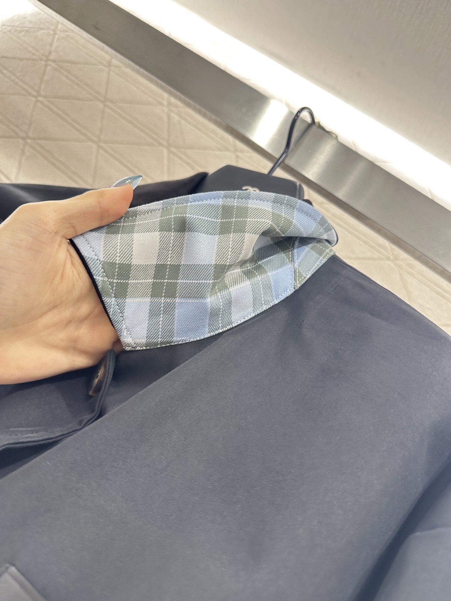 ♥Loew*♥2025新品上架 皮牌口袋外套定制YB斜纹全棉材质，质感高级，穿搭有型，正肩翻领外套，麂皮