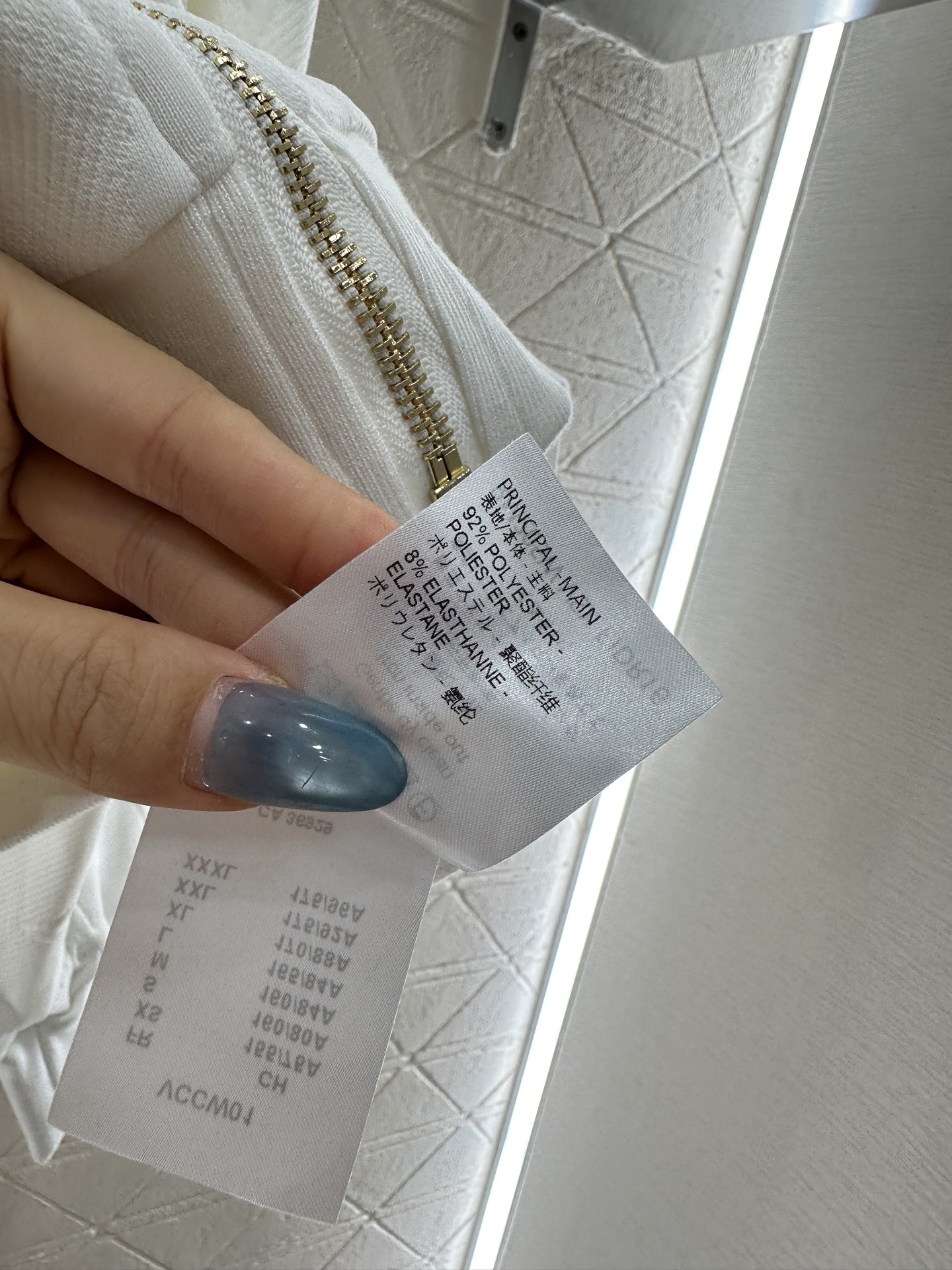 ♥Louis vuitto*♥2025新品上架 压花连帽外套长裤套装定制YB进口压花材质，质感光泽，舒适